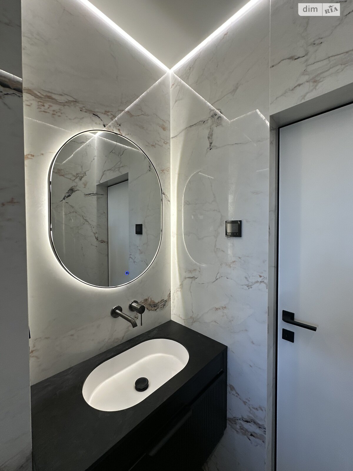 двухэтажный таунхаус, 155 кв. м, кирпич. Продажа в Концове фото 1 двухэтажный таунхаус, 155 кв. м, кирпич. Продажа в Концове фото 1