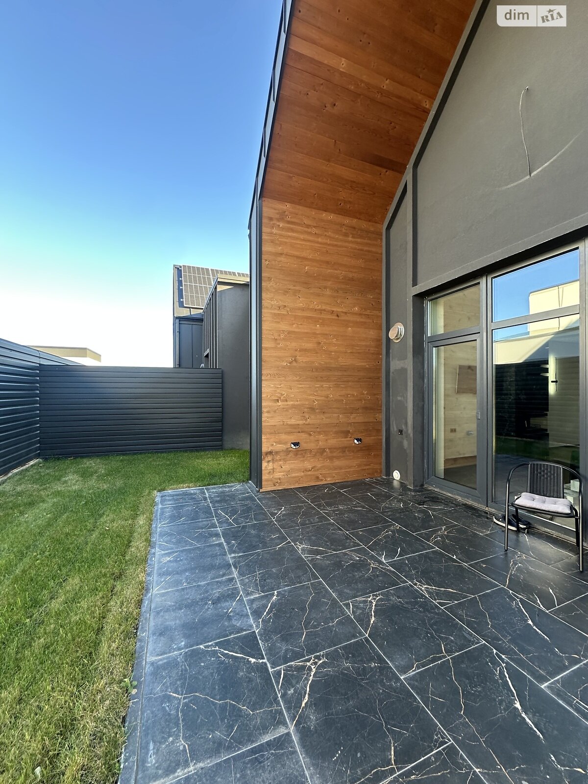 двухэтажный таунхаус, 155 кв. м, кирпич. Продажа в Концове фото 1 двухэтажный таунхаус, 155 кв. м, кирпич. Продажа в Концове фото 1