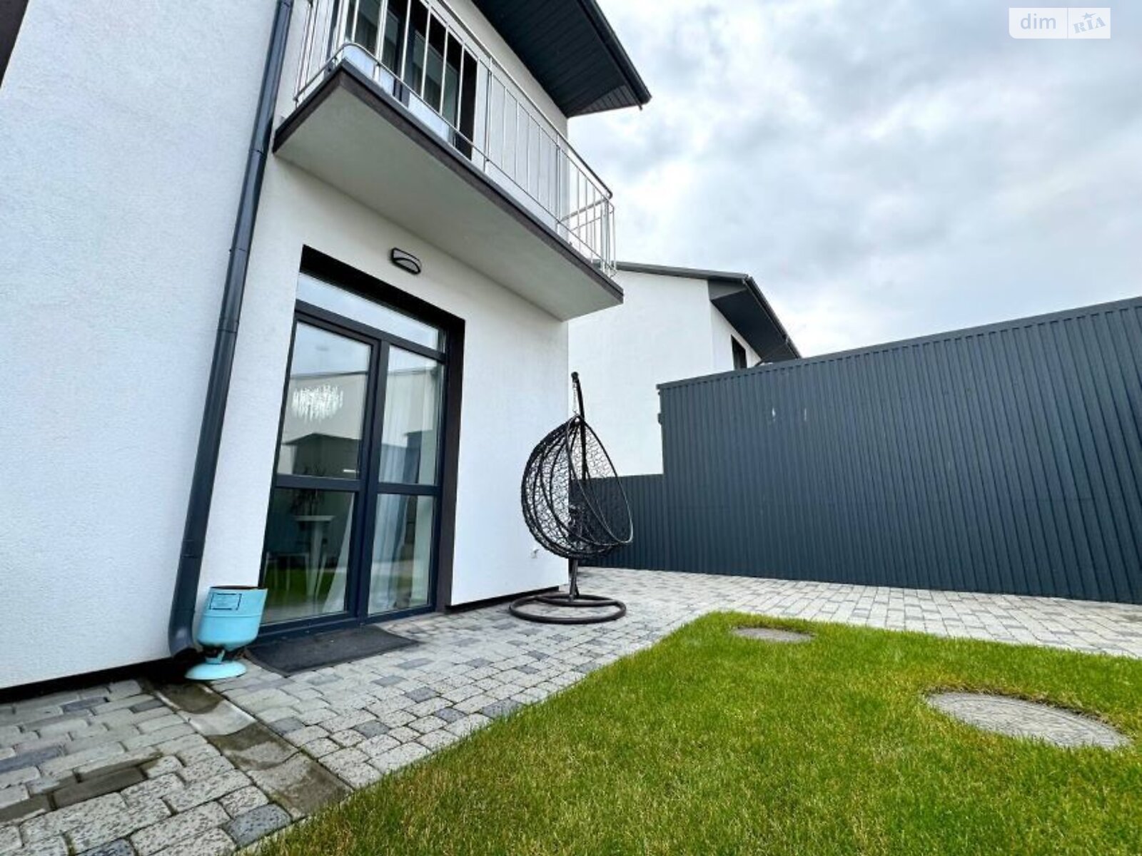 двухэтажный таунхаус, 120 кв. м, кирпич. Продажа в Криховцах фото 1