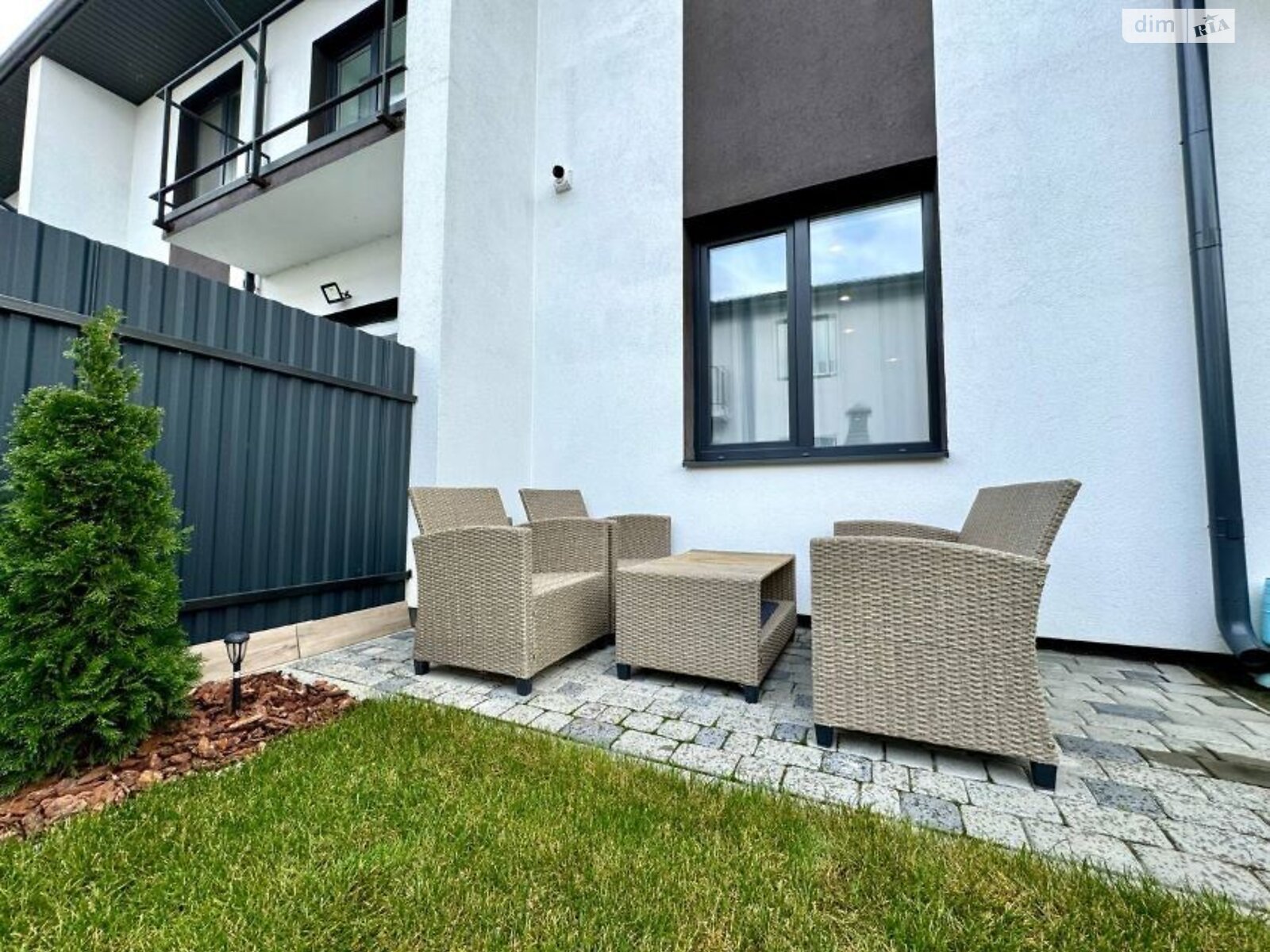 двухэтажный таунхаус, 120 кв. м, кирпич. Продажа в Криховцах фото 1