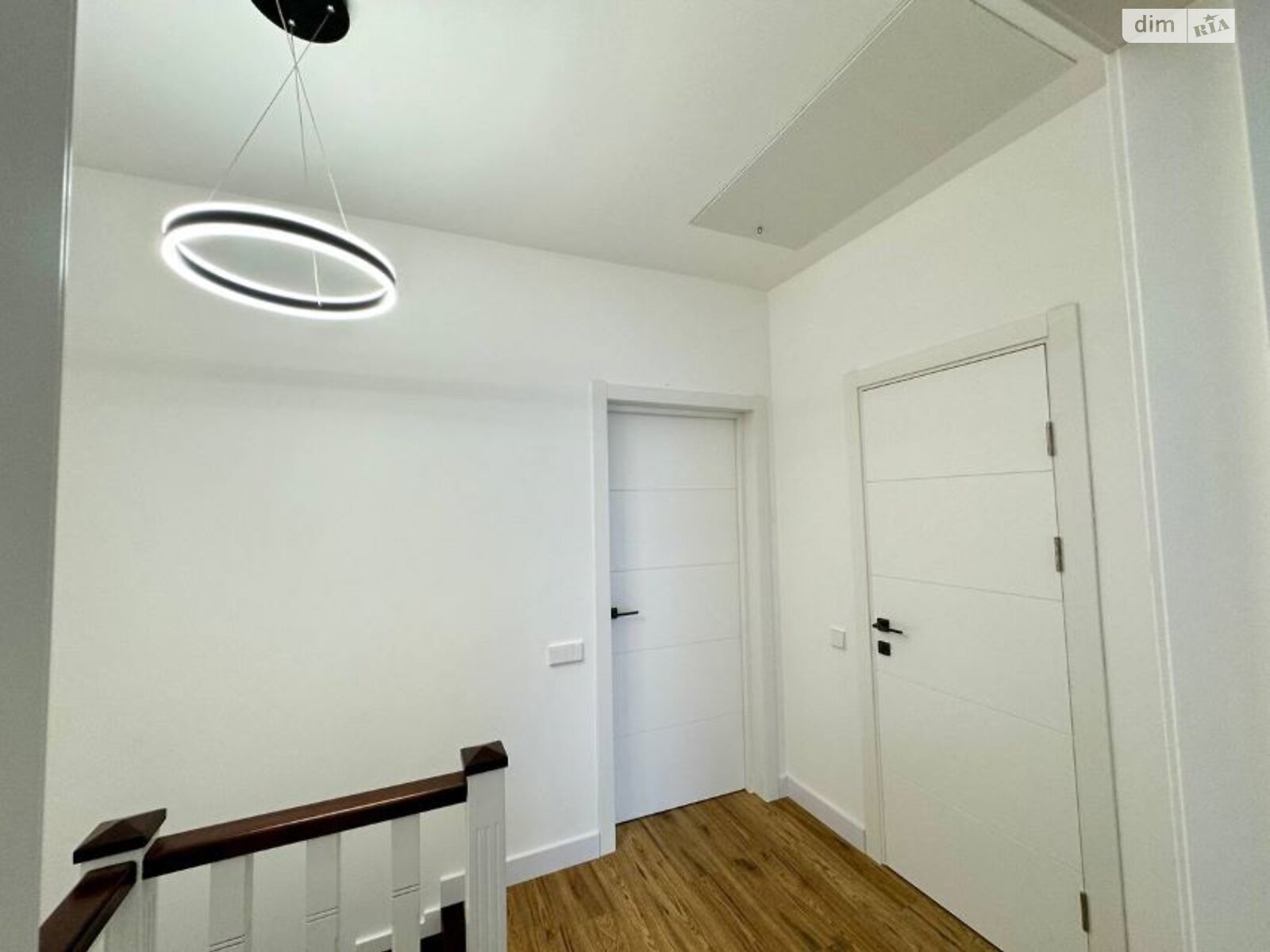 двухэтажный таунхаус, 120 кв. м, кирпич. Продажа в Криховцах фото 1