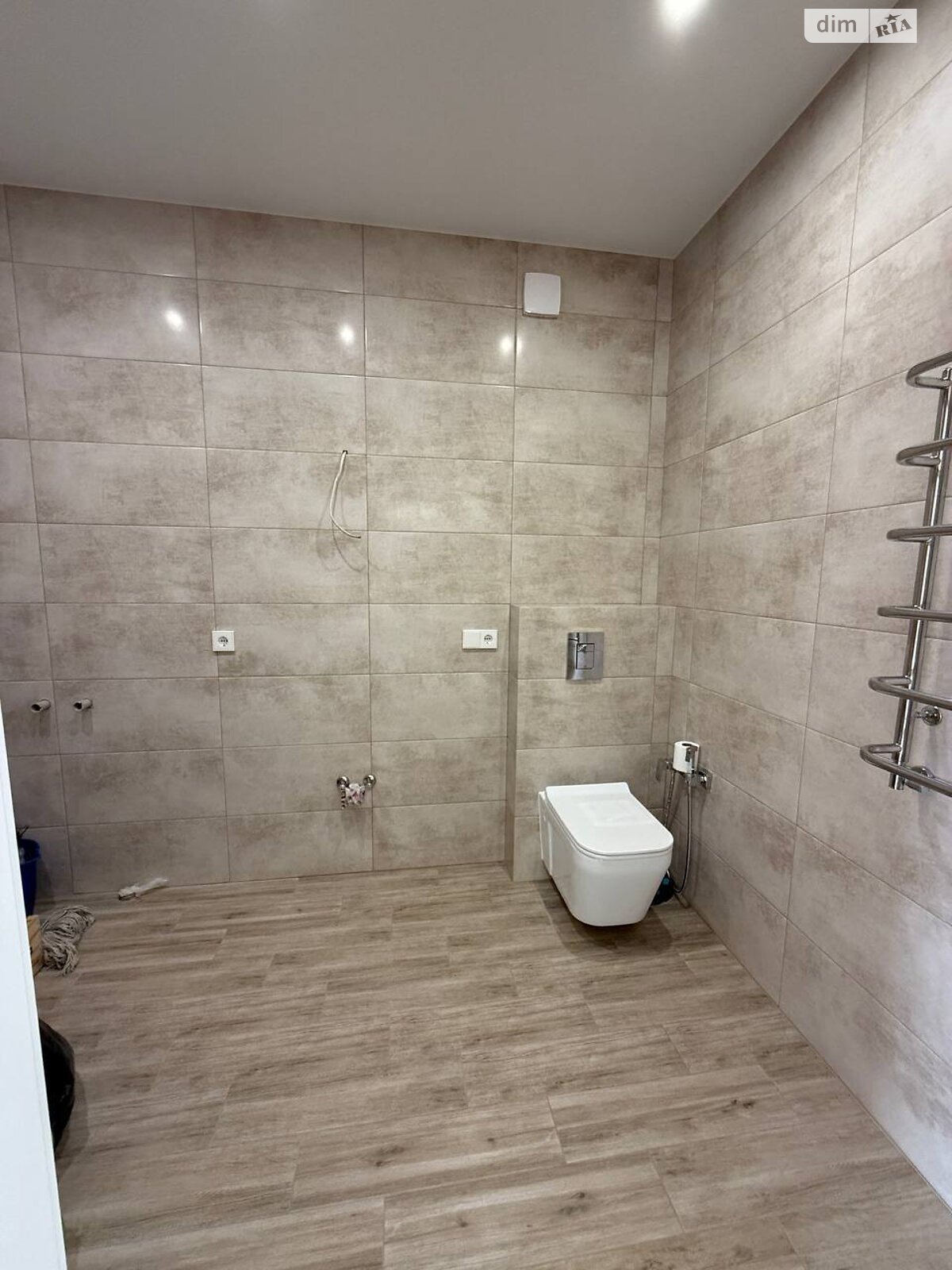 двухэтажный таунхаус, 120 кв. м, кирпич. Продажа в Криховцах фото 1