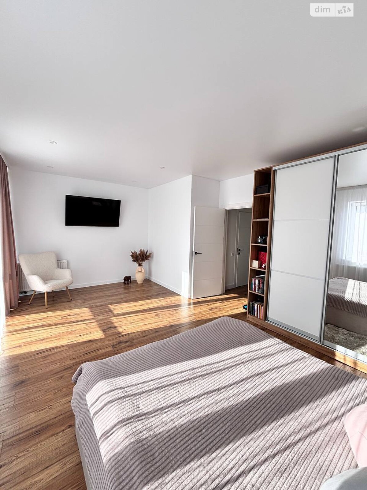 двухэтажный таунхаус, 120 кв. м, кирпич. Продажа в Криховцах фото 1