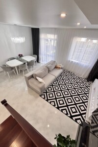 двухэтажный таунхаус, 120 кв. м, кирпич. Продажа в Криховцах фото 2