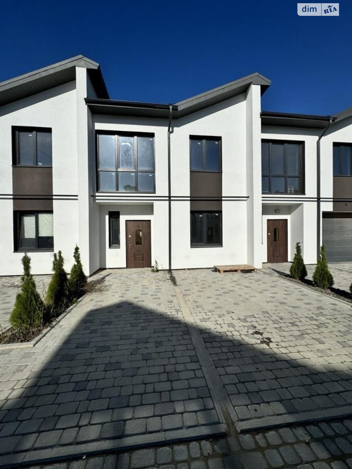 двухэтажный таунхаус, 124.3 кв. м, кирпич. Продажа в Криховцах фото 1 двухэтажный таунхаус, 124.3 кв. м, кирпич. Продажа в Криховцах фото 1