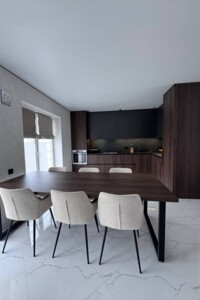 двухэтажный таунхаус, 103.3 кв. м, кирпич. Продажа в Криховцах фото 2