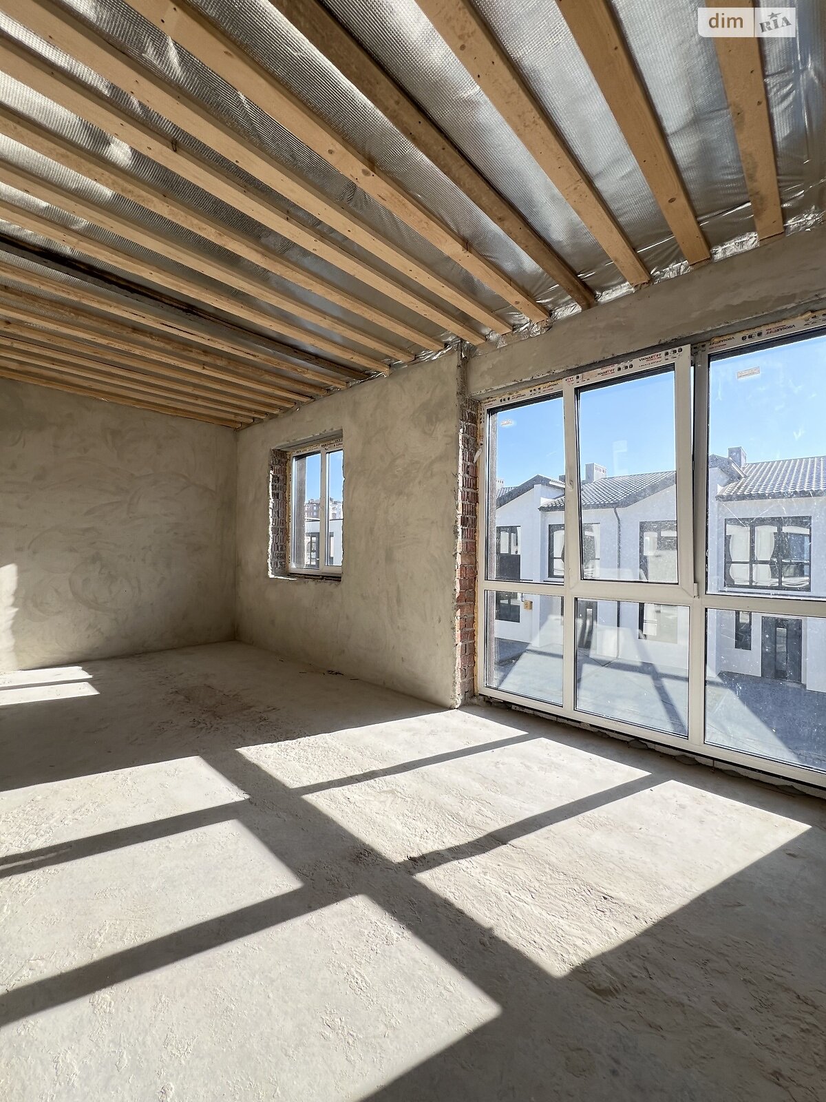 двухэтажный таунхаус, 120 кв. м, кирпич. Продажа в Криховцах фото 1