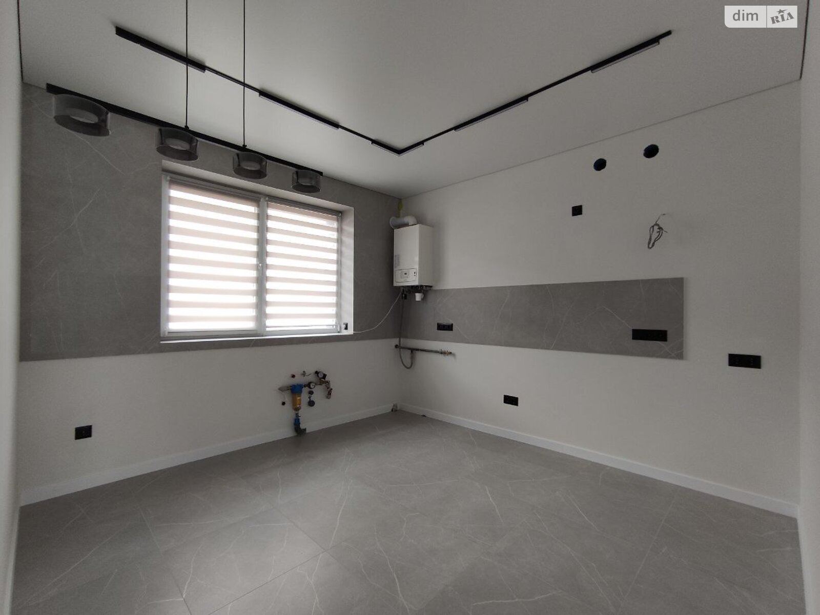 двухэтажный таунхаус, 118 кв. м, кирпич. Продажа в Криховцах фото 1