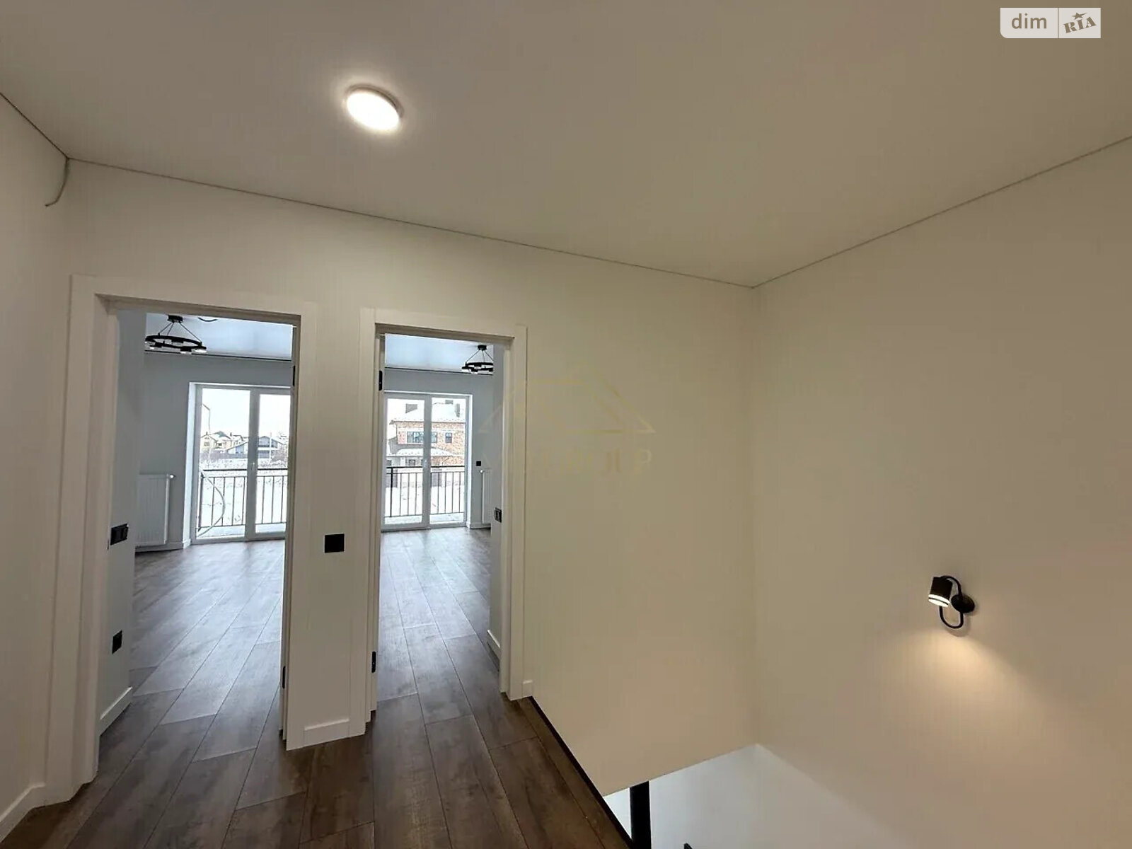 двухэтажный таунхаус, 118 кв. м, кирпич. Продажа в Криховцах фото 1