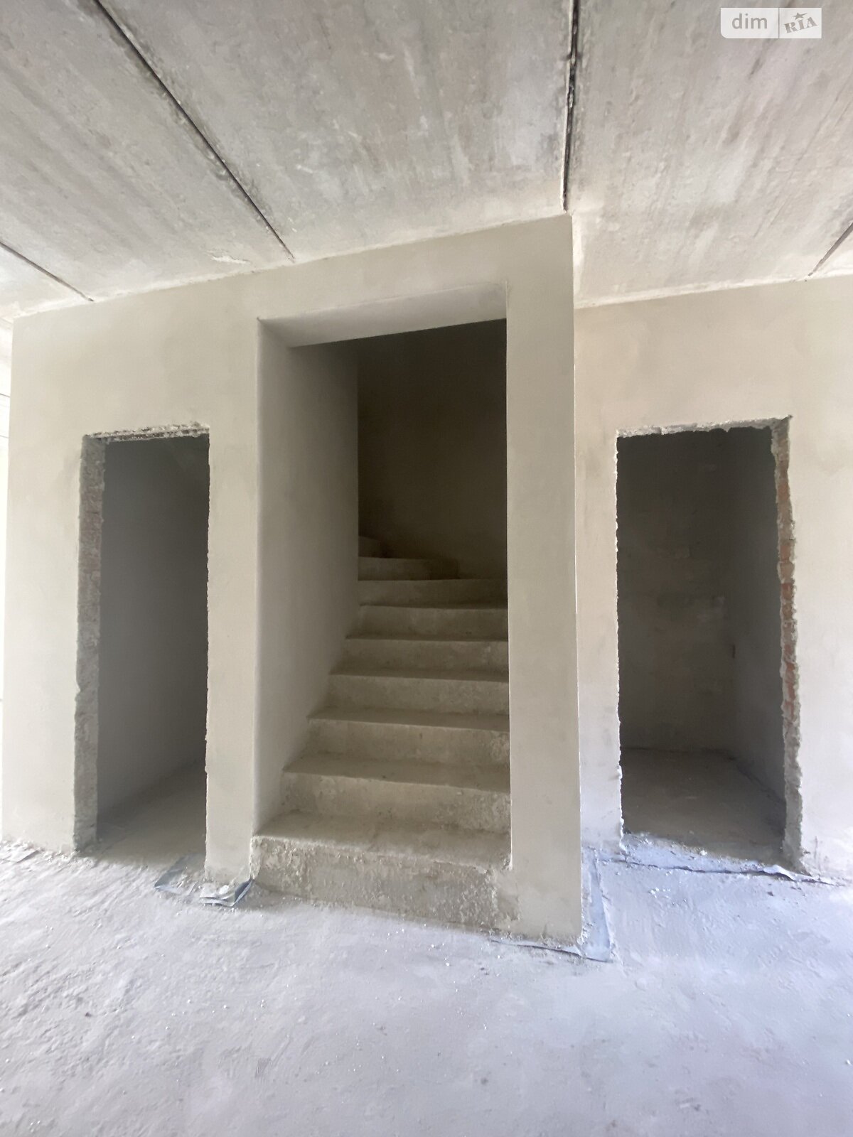 двухэтажный таунхаус, 120 кв. м, кирпич. Продажа в Криховцах фото 1