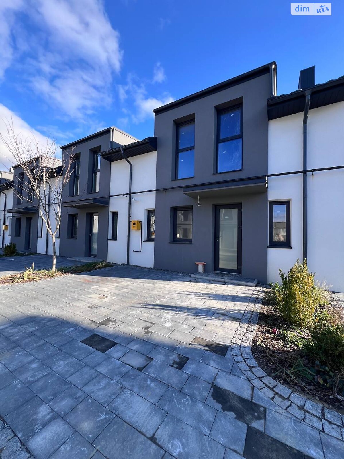 двухэтажный таунхаус, 125 кв. м, кирпич. Продажа в Криховцах фото 1