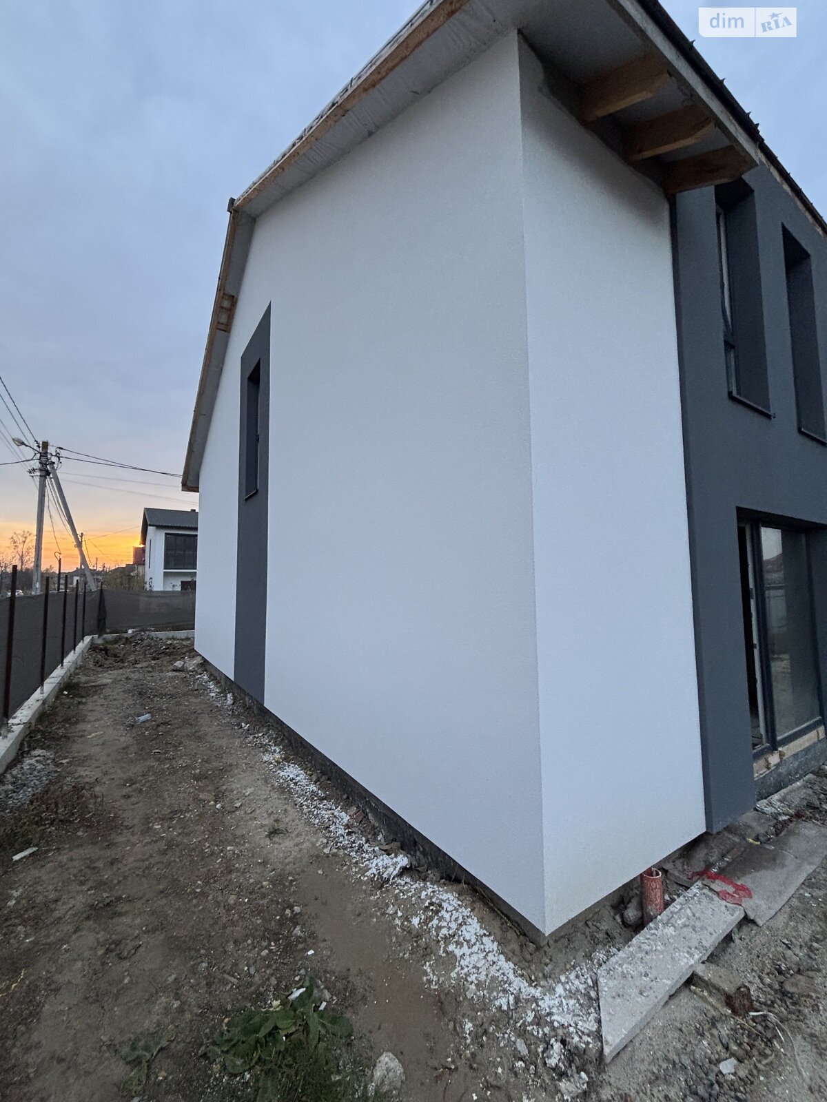 двухэтажный таунхаус, 125 кв. м, кирпич. Продажа в Криховцах фото 1