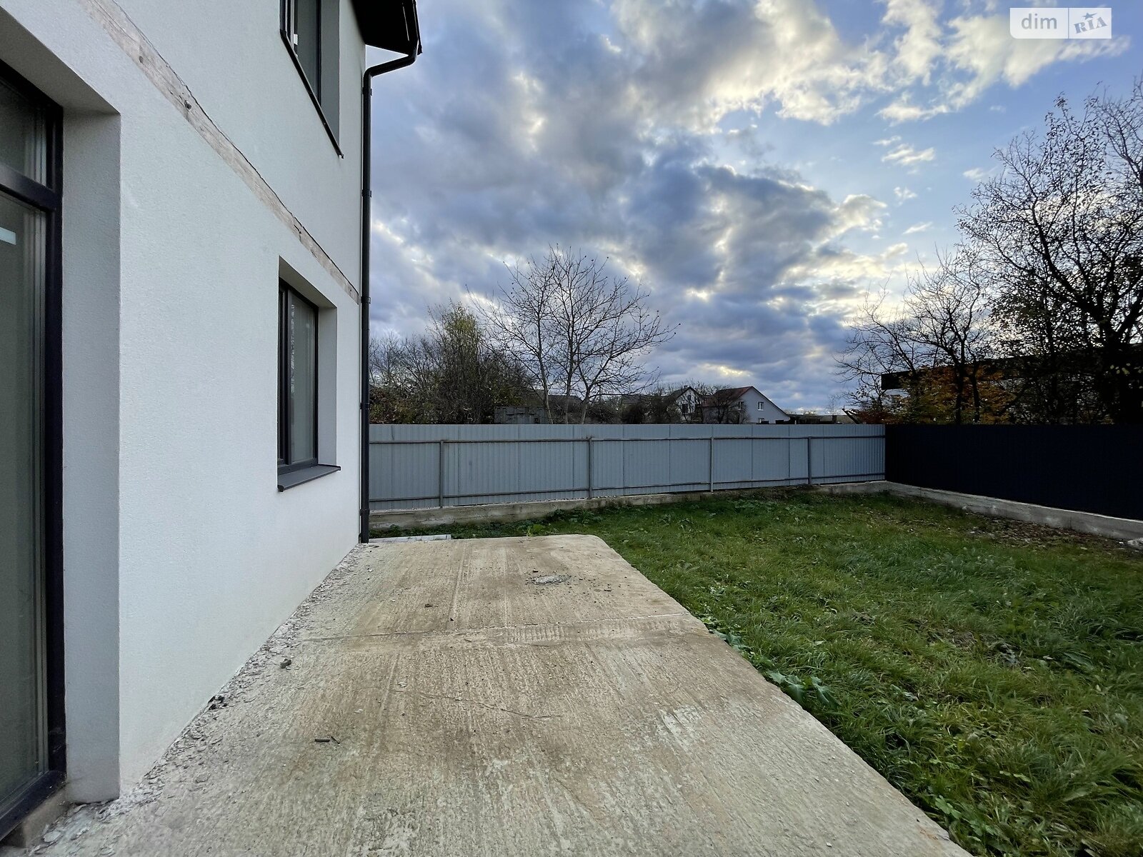 двоповерховий таунхаус, 130 кв. м, цегла. Продаж у Крихівцях фото 1 двоповерховий таунхаус, 130 кв. м, цегла. Продаж у Крихівцях фото 1