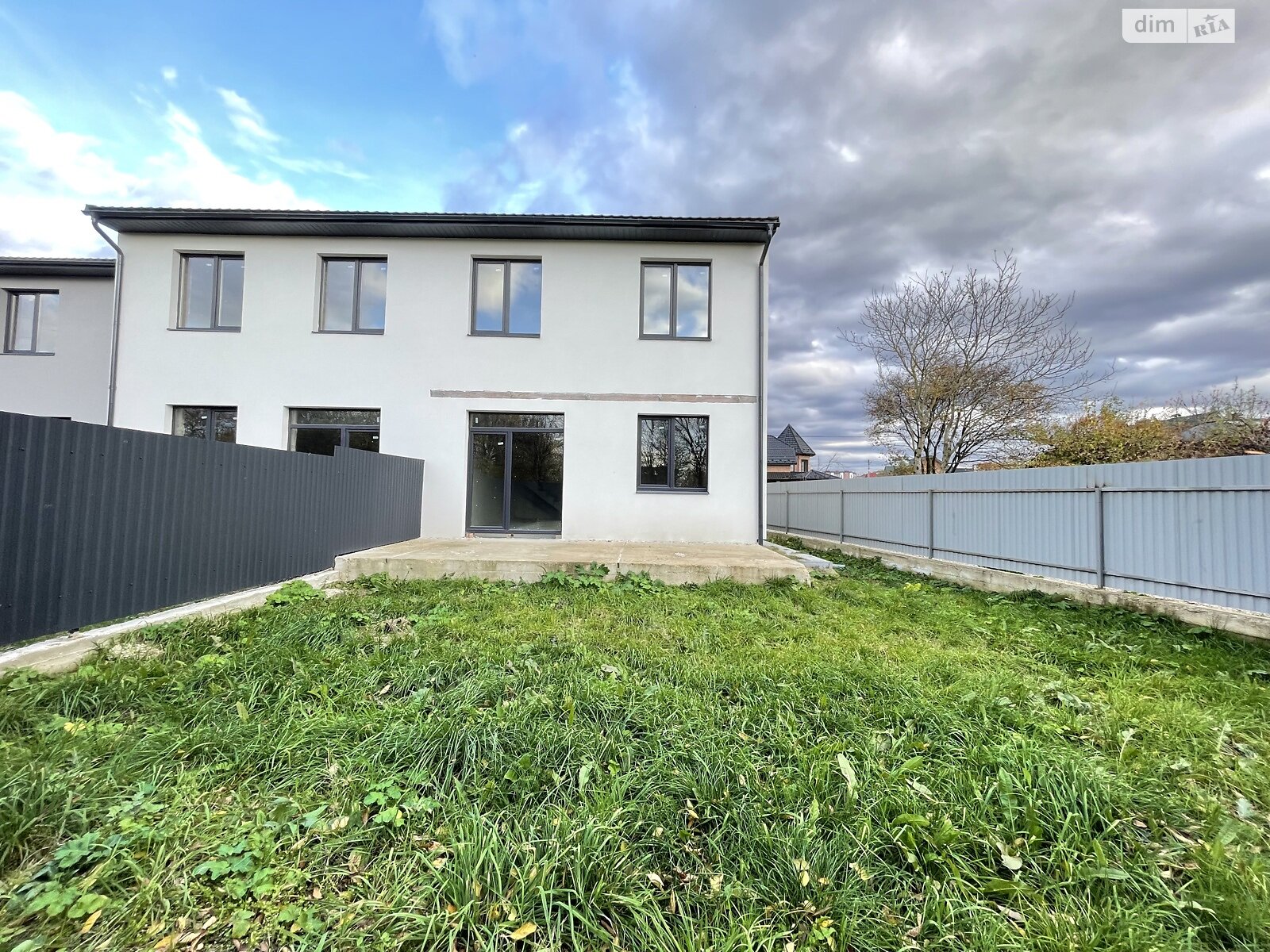 двоповерховий таунхаус, 130 кв. м, цегла. Продаж у Крихівцях фото 1 двоповерховий таунхаус, 130 кв. м, цегла. Продаж у Крихівцях фото 1