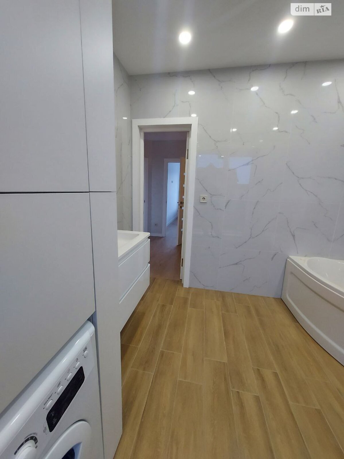 двухэтажный таунхаус, 150 кв. м, кирпич. Продажа в Криховцах фото 1 двухэтажный таунхаус, 150 кв. м, кирпич. Продажа в Криховцах фото 1