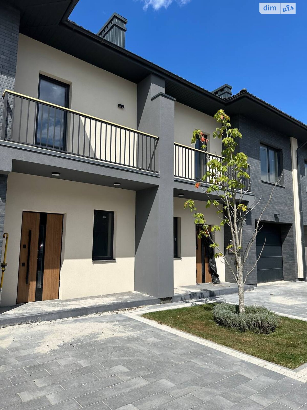 двухэтажный таунхаус, 120 кв. м, кирпич. Продажа в Криховцах фото 1