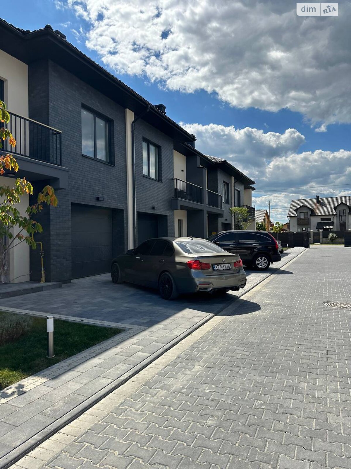 двухэтажный таунхаус, 120 кв. м, кирпич. Продажа в Криховцах фото 1