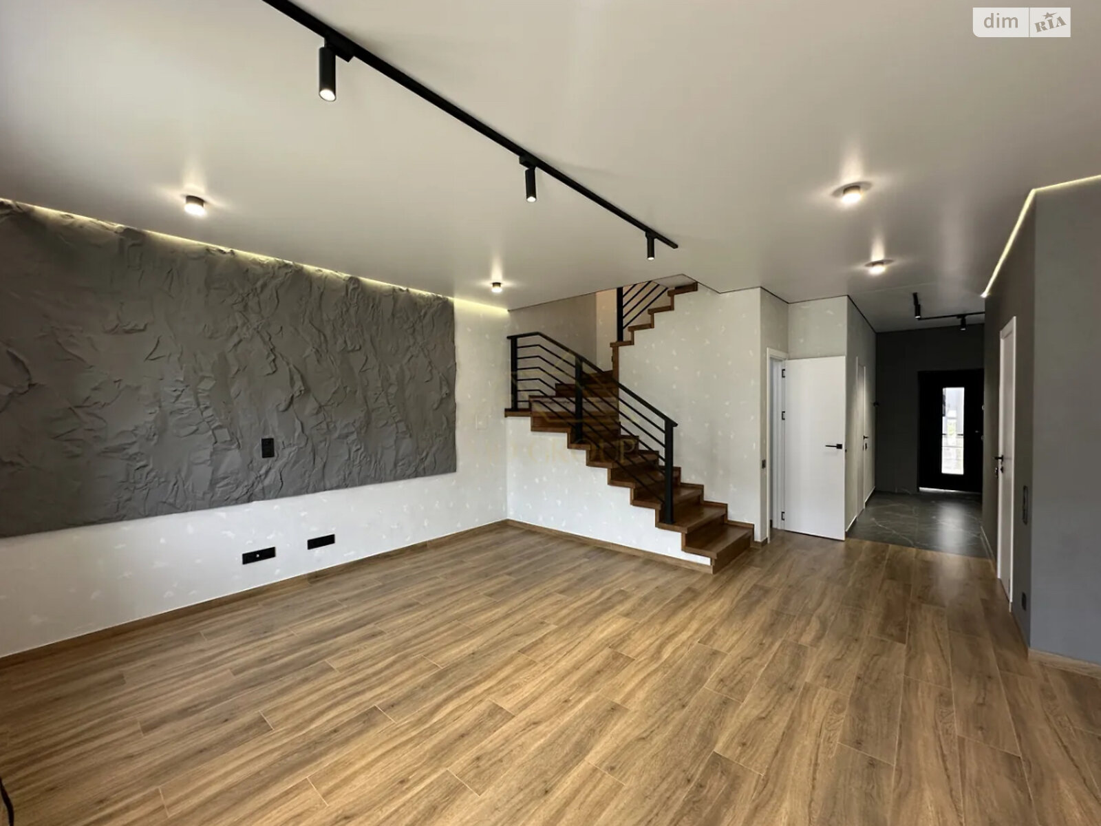 двоповерховий таунхаус, 120 кв. м, кирпич. Продаж у Крихівцях фото 1