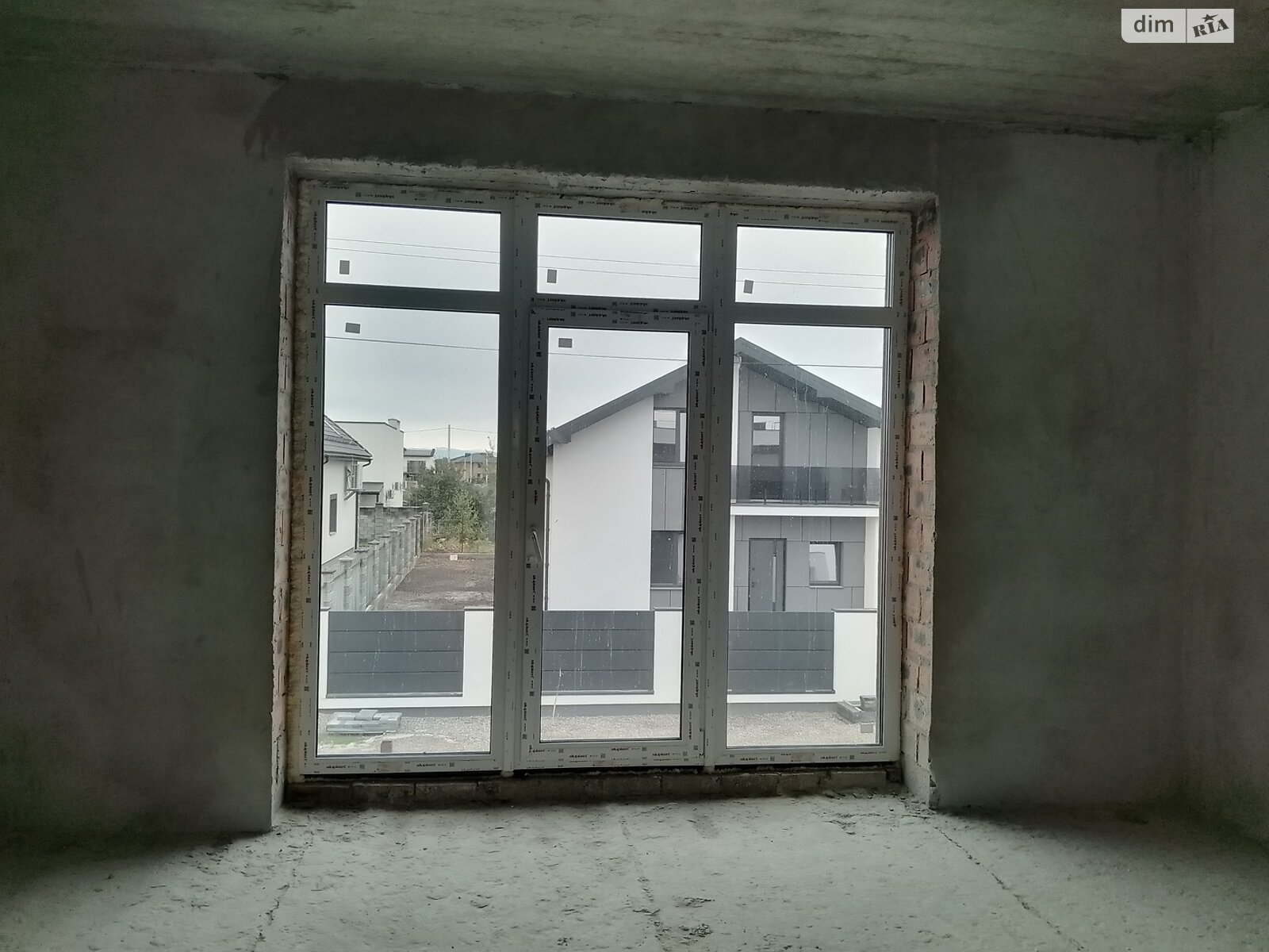 двухэтажный таунхаус, 144 кв. м, кирпич. Продажа в Криховцах фото 1