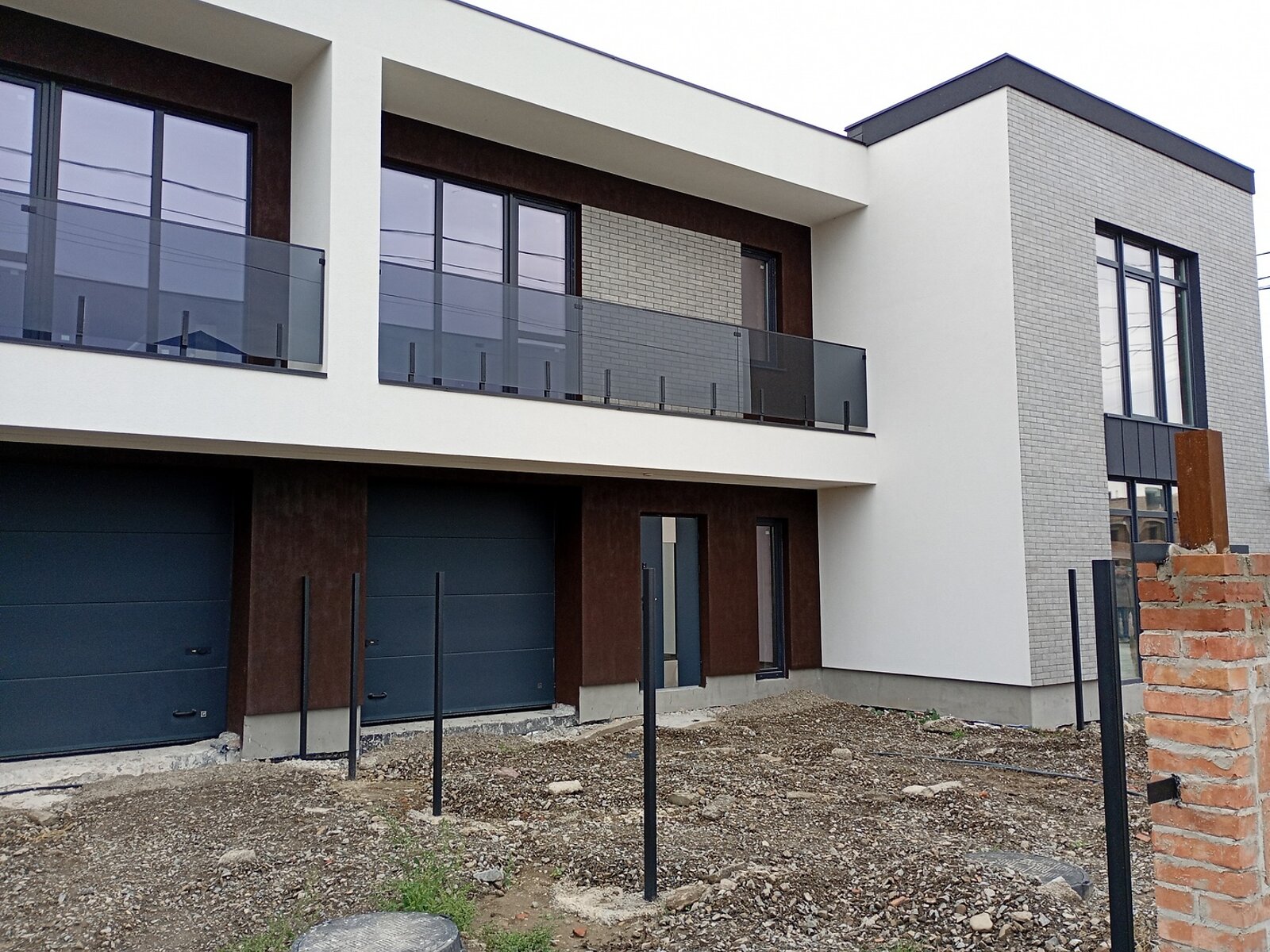 двухэтажный таунхаус, 144 кв. м, кирпич. Продажа в Криховцах фото 1