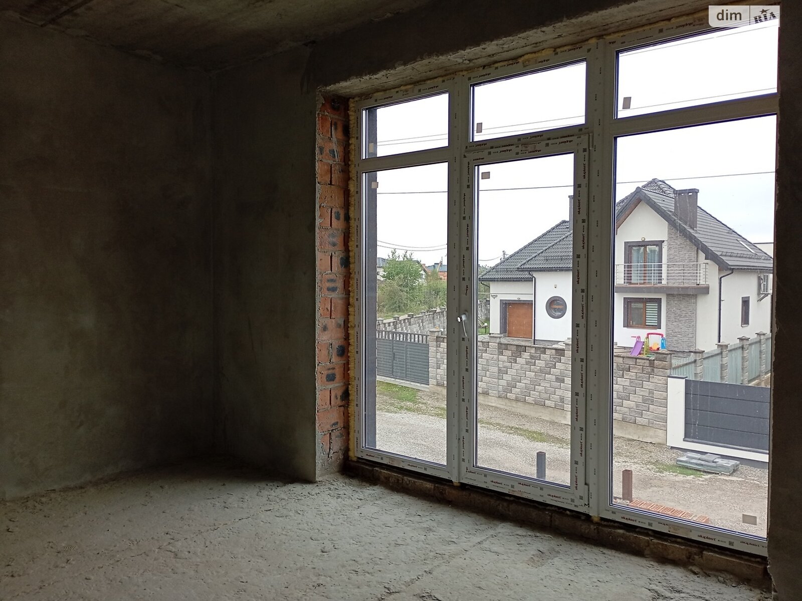 двухэтажный таунхаус, 144 кв. м, кирпич. Продажа в Криховцах фото 1