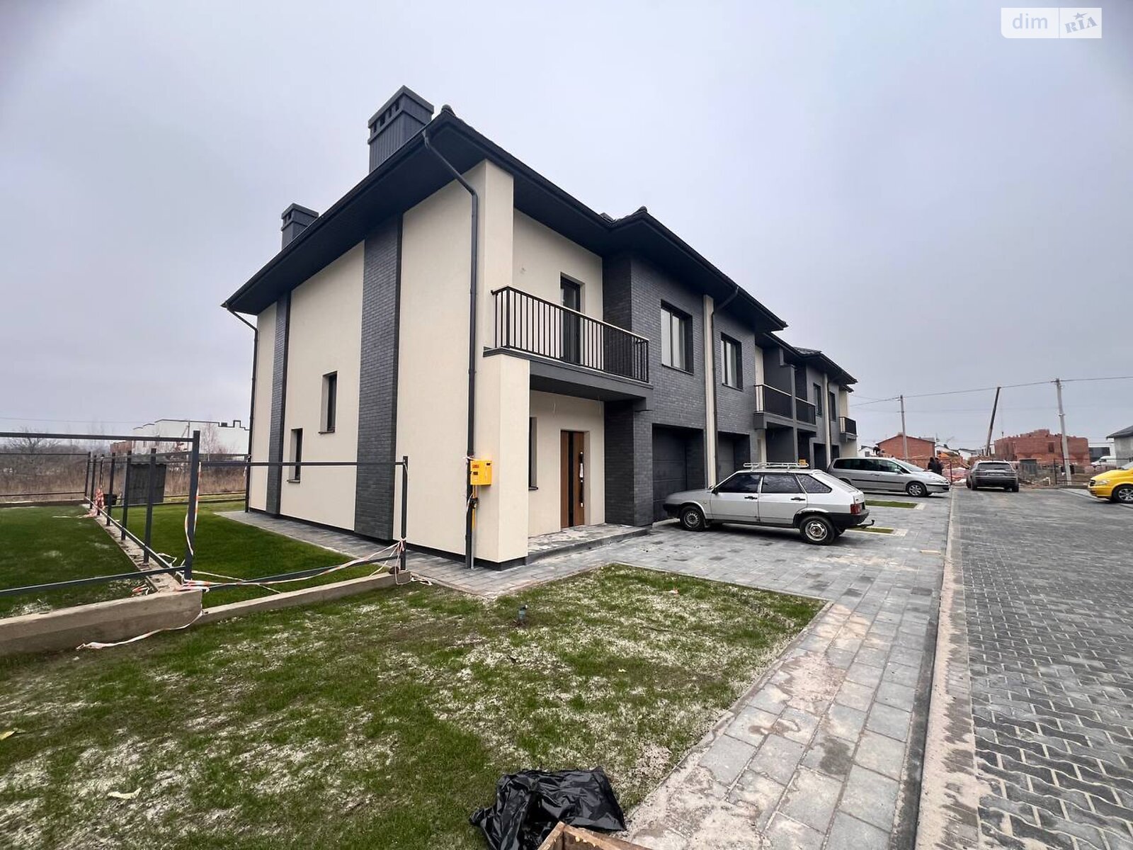 двоповерховий таунхаус, 132 кв. м, цегла. Продаж у Крихівцях фото 1 двоповерховий таунхаус, 132 кв. м, цегла. Продаж у Крихівцях фото 1
