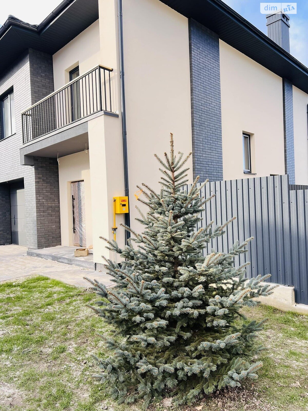 двухэтажный таунхаус, 135.9 кв. м, кирпич. Продажа в Криховцах фото 1 двухэтажный таунхаус, 135.9 кв. м, кирпич. Продажа в Криховцах фото 1