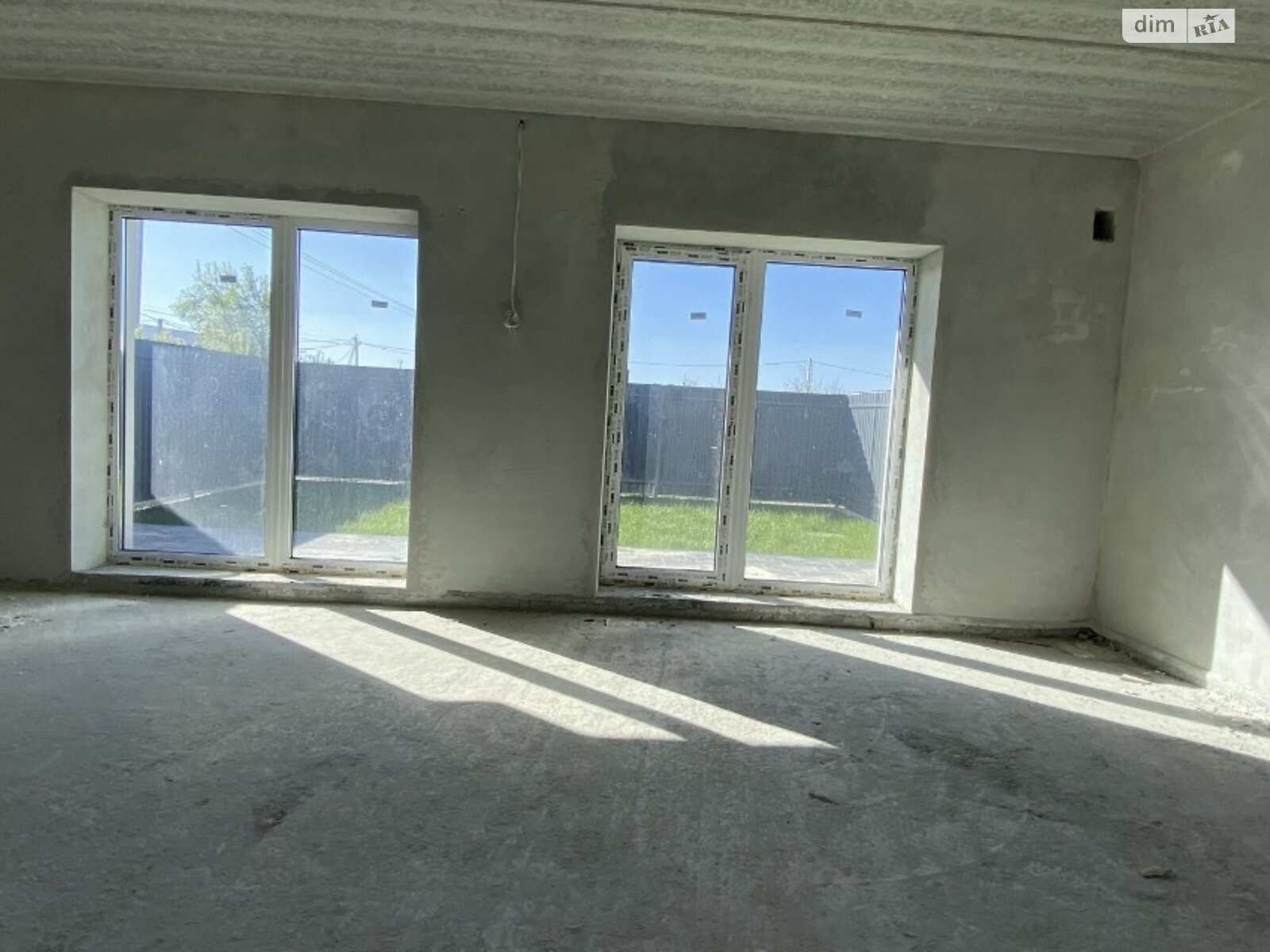 двухэтажный таунхаус, 135.9 кв. м, кирпич. Продажа в Криховцах фото 1 двухэтажный таунхаус, 135.9 кв. м, кирпич. Продажа в Криховцах фото 1
