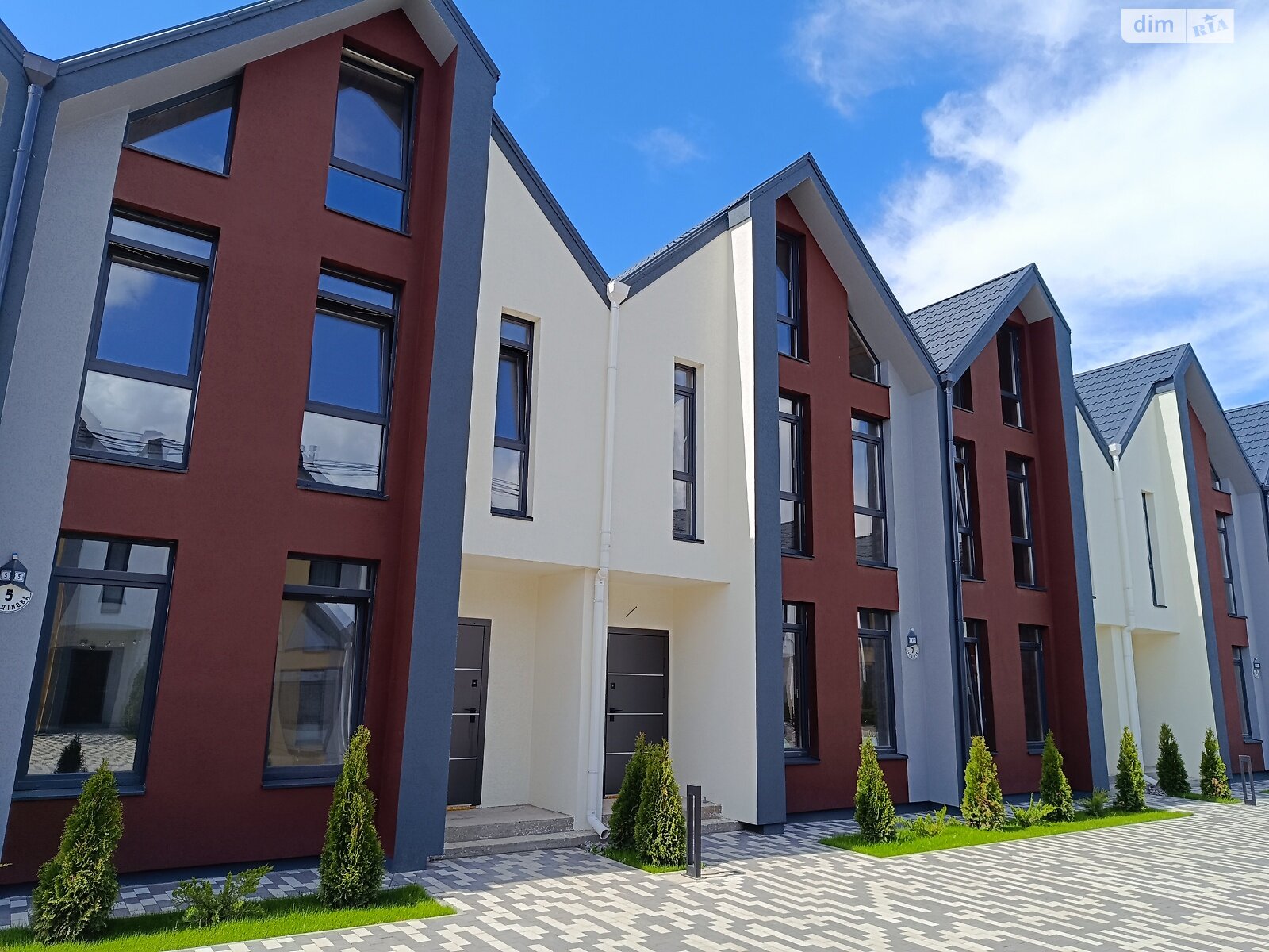 двоповерховий таунхаус, 110 кв. м, цегла. Продаж у Крюківщині фото 1 двоповерховий таунхаус, 110 кв. м, цегла. Продаж у Крюківщині фото 1
