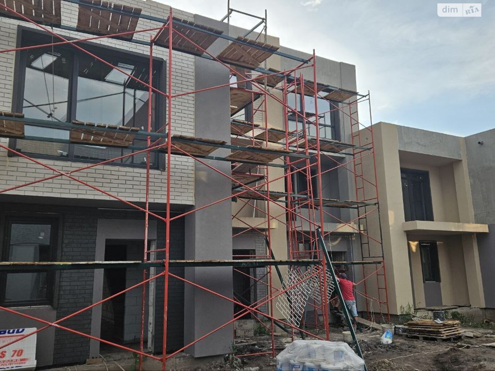 триповерховий таунхаус, 119 кв. м, газобетон. Продаж у Крюківщині фото 1 триповерховий таунхаус, 119 кв. м, газобетон. Продаж у Крюківщині фото 1