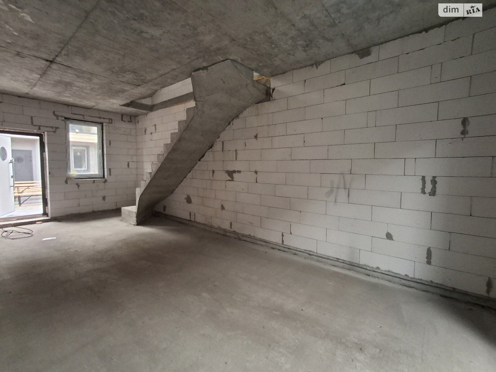 триповерховий таунхаус, 81 кв. м, газобетон. Продаж у Крюківщині фото 1