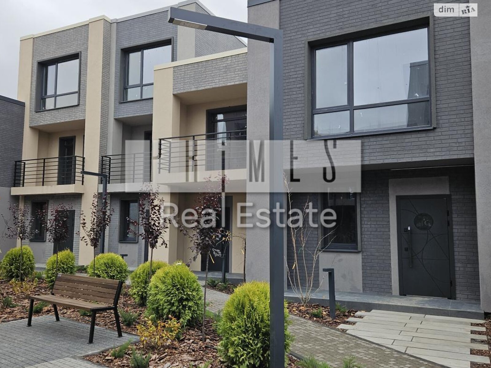 трехэтажный таунхаус, 119 кв. м, газобетон. Продажа в Крюковщине фото 1 трехэтажный таунхаус, 119 кв. м, газобетон. Продажа в Крюковщине фото 1