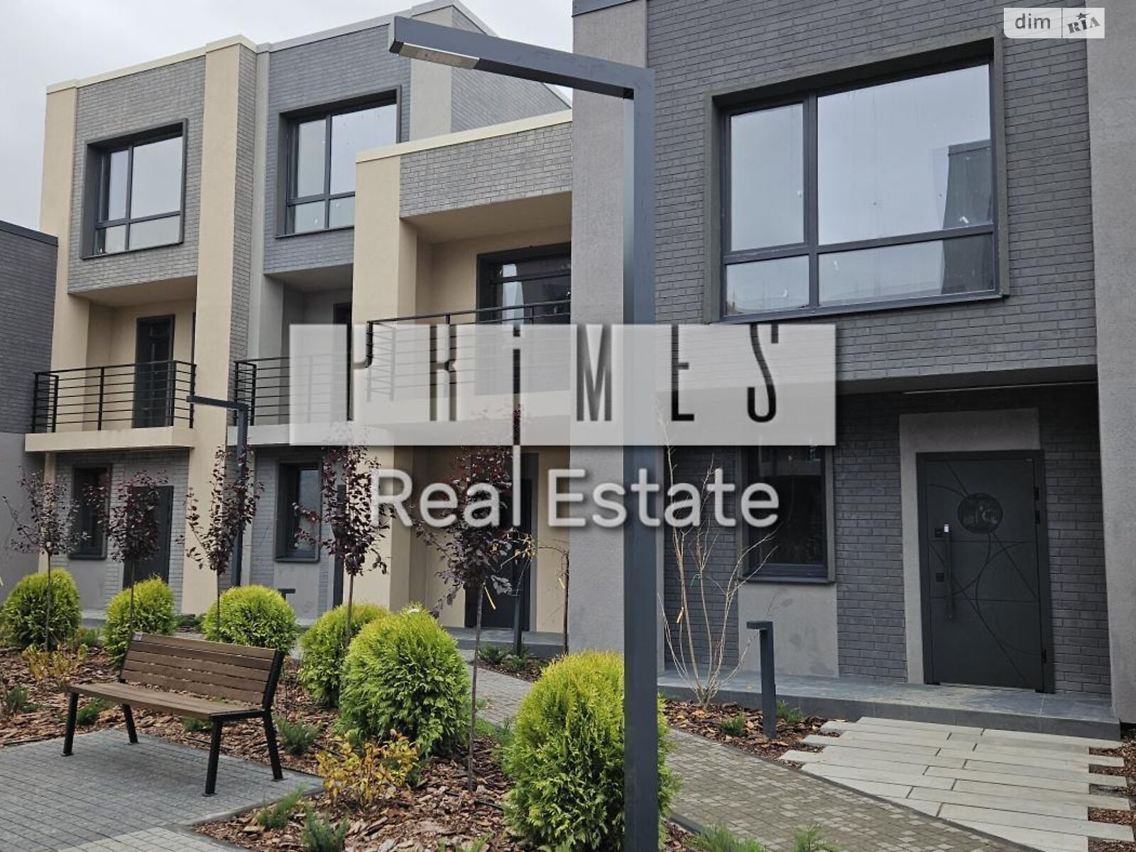 трехэтажный таунхаус, 92 кв. м, кирпич. Продажа в Крюковщине фото 1