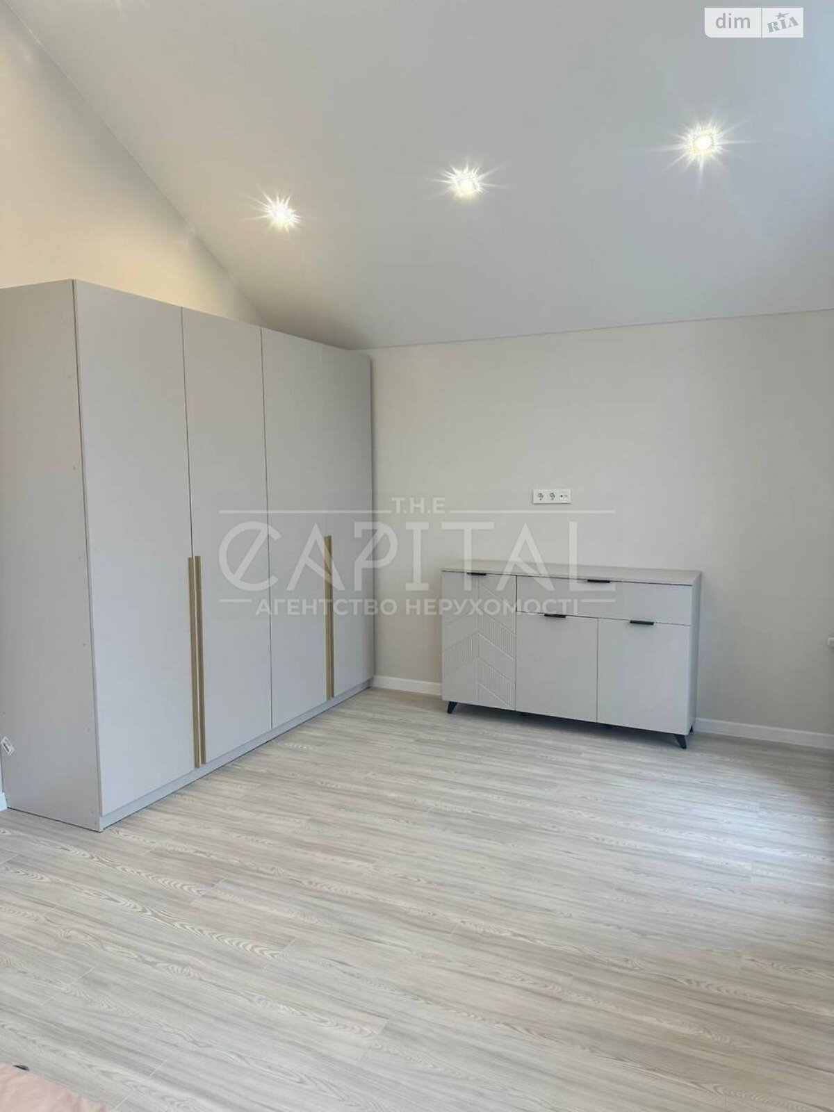 двухэтажный таунхаус, 120 кв. м, кирпич. Продажа в Крюковщине фото 1 двухэтажный таунхаус, 120 кв. м, кирпич. Продажа в Крюковщине фото 1