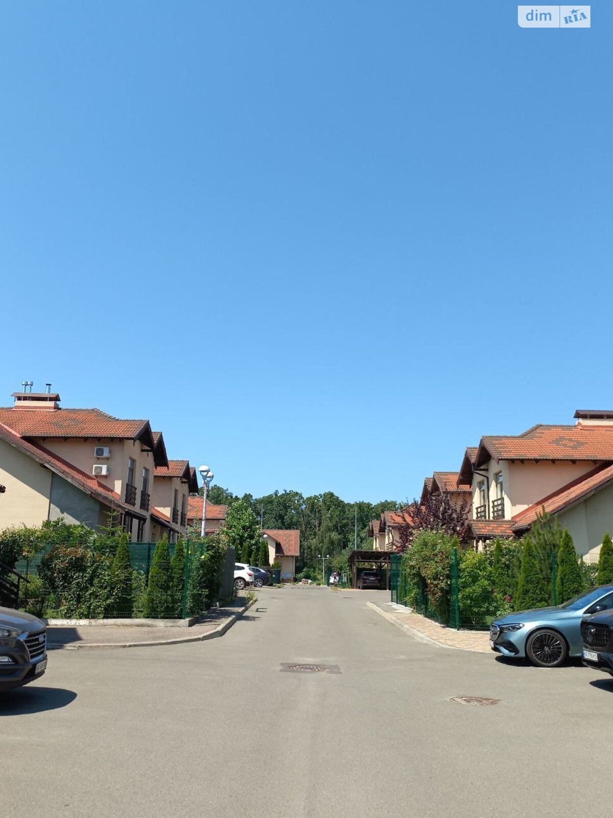 двухэтажный таунхаус, 270 кв. м, кирпич. Продажа в Крюковщине фото 1 двухэтажный таунхаус, 270 кв. м, кирпич. Продажа в Крюковщине фото 1
