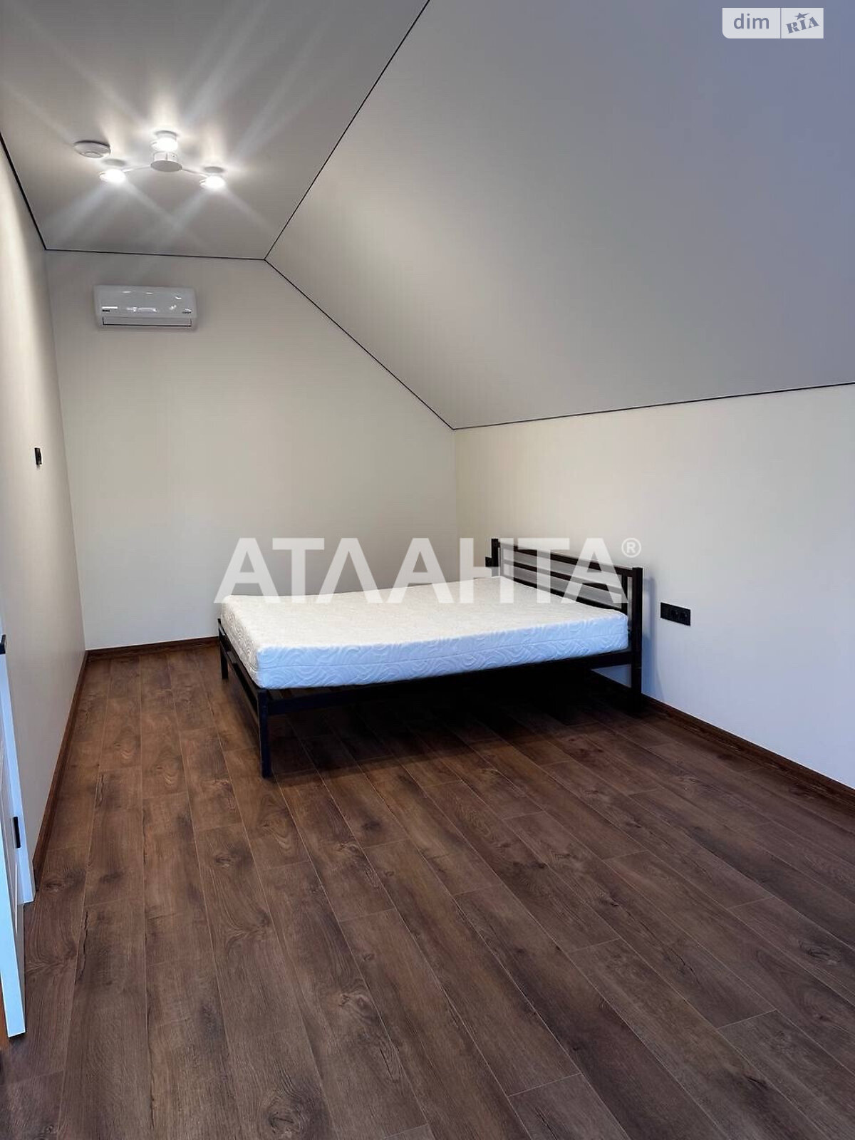 двухэтажный таунхаус, 105 кв. м, газобетон. Продажа в Лески фото 1 двухэтажный таунхаус, 105 кв. м, газобетон. Продажа в Лески фото 1