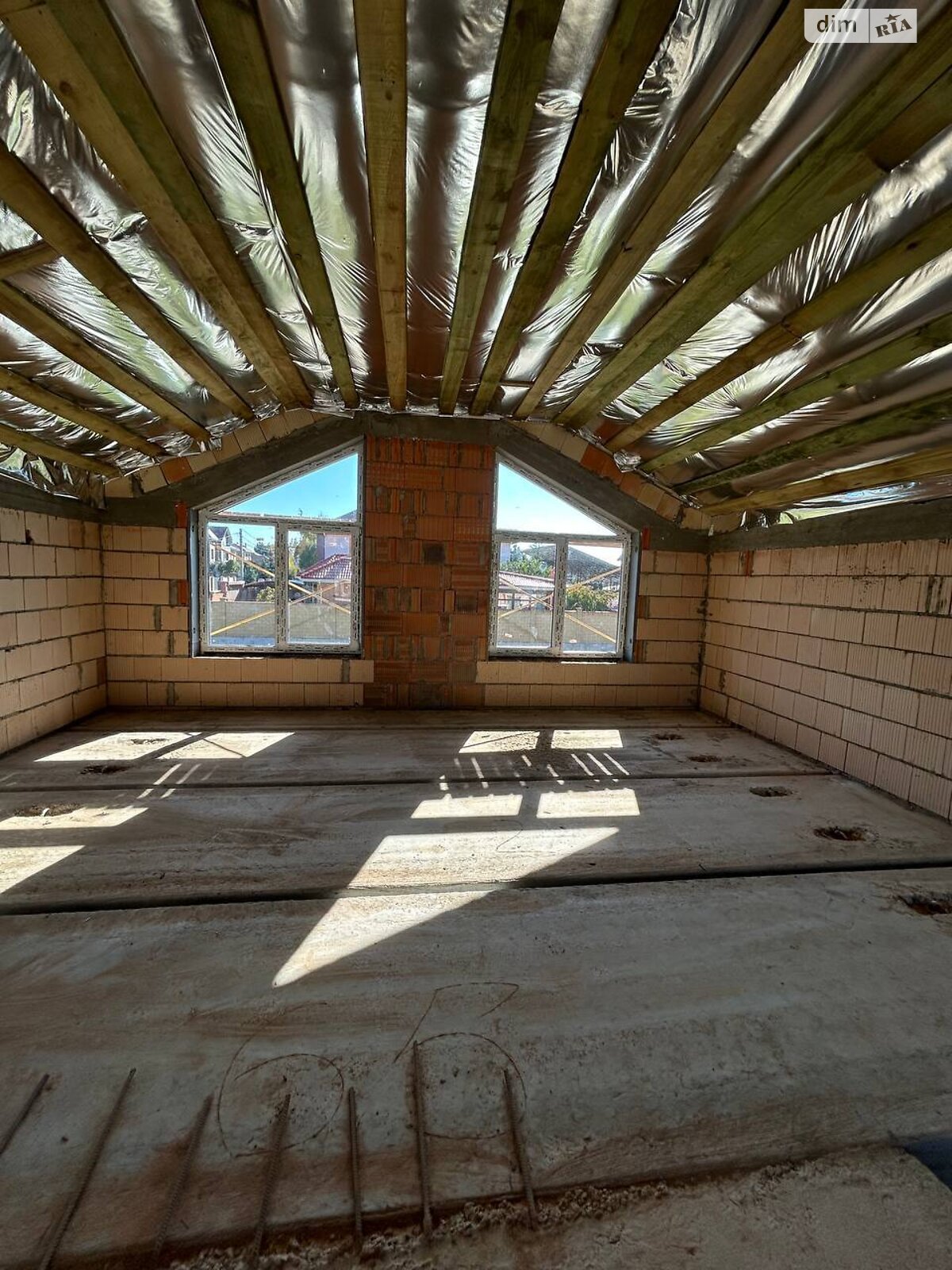 двухэтажный таунхаус, 122 кв. м, кирпич. Продажа в Лески фото 1 двухэтажный таунхаус, 122 кв. м, кирпич. Продажа в Лески фото 1