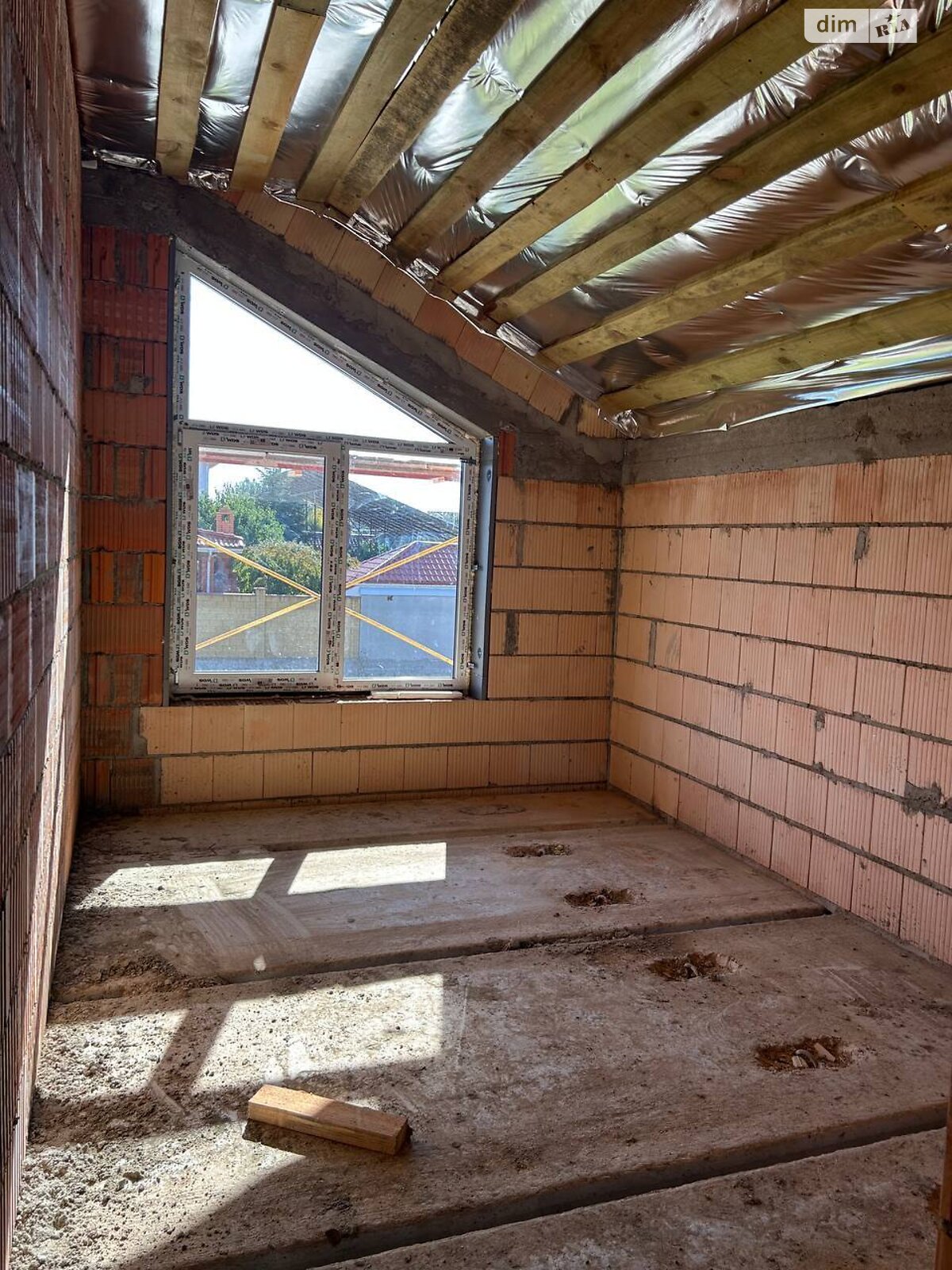 двухэтажный таунхаус, 122 кв. м, кирпич. Продажа в Лески фото 1 двухэтажный таунхаус, 122 кв. м, кирпич. Продажа в Лески фото 1