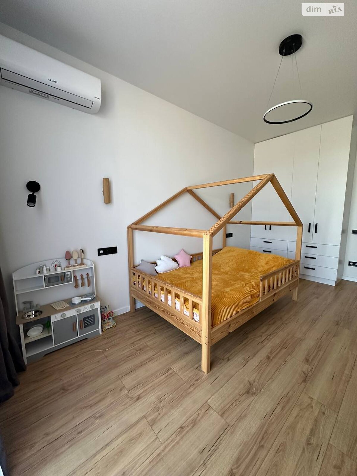 двухэтажный таунхаус, 119.9 кв. м, кирпич. Продажа в Лиманке фото 1 двухэтажный таунхаус, 119.9 кв. м, кирпич. Продажа в Лиманке фото 1