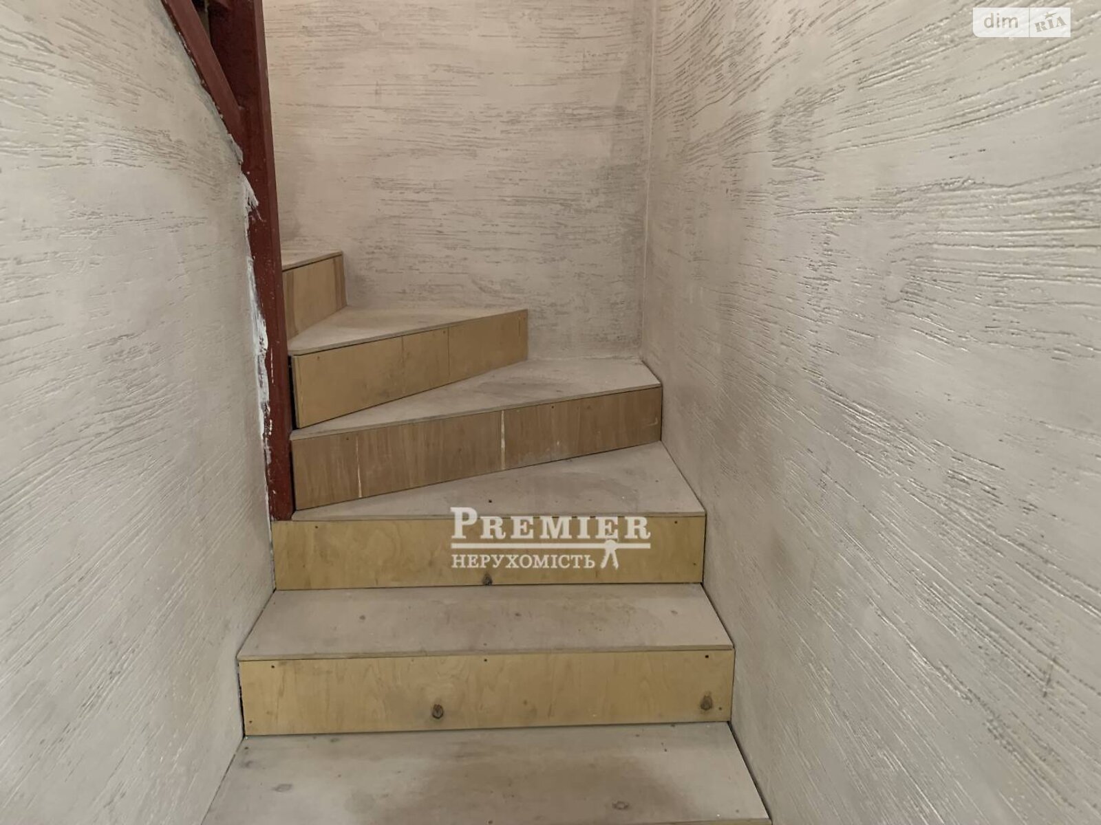 трехэтажный таунхаус, 130 кв. м, газобетон. Продажа в Лиманке фото 1 трехэтажный таунхаус, 130 кв. м, газобетон. Продажа в Лиманке фото 1