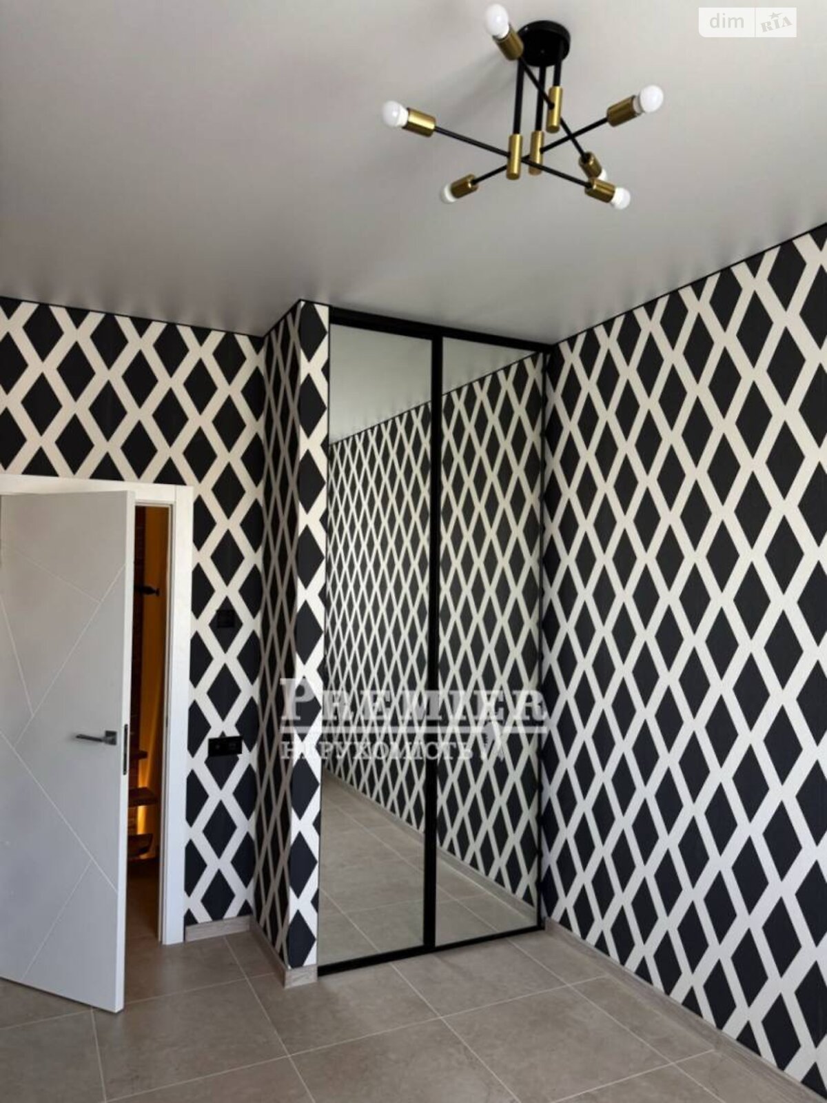 триповерховий таунхаус, 93 кв. м, газобетон. Продаж у Лиманці фото 1 триповерховий таунхаус, 93 кв. м, газобетон. Продаж у Лиманці фото 1