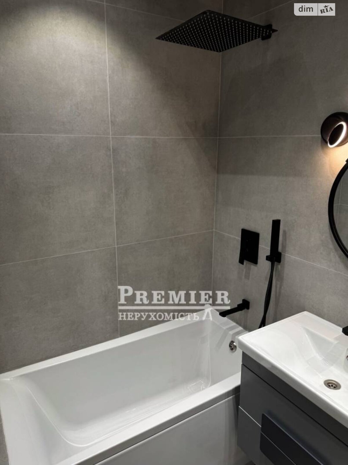 триповерховий таунхаус, 93 кв. м, газобетон. Продаж у Лиманці фото 1 триповерховий таунхаус, 93 кв. м, газобетон. Продаж у Лиманці фото 1