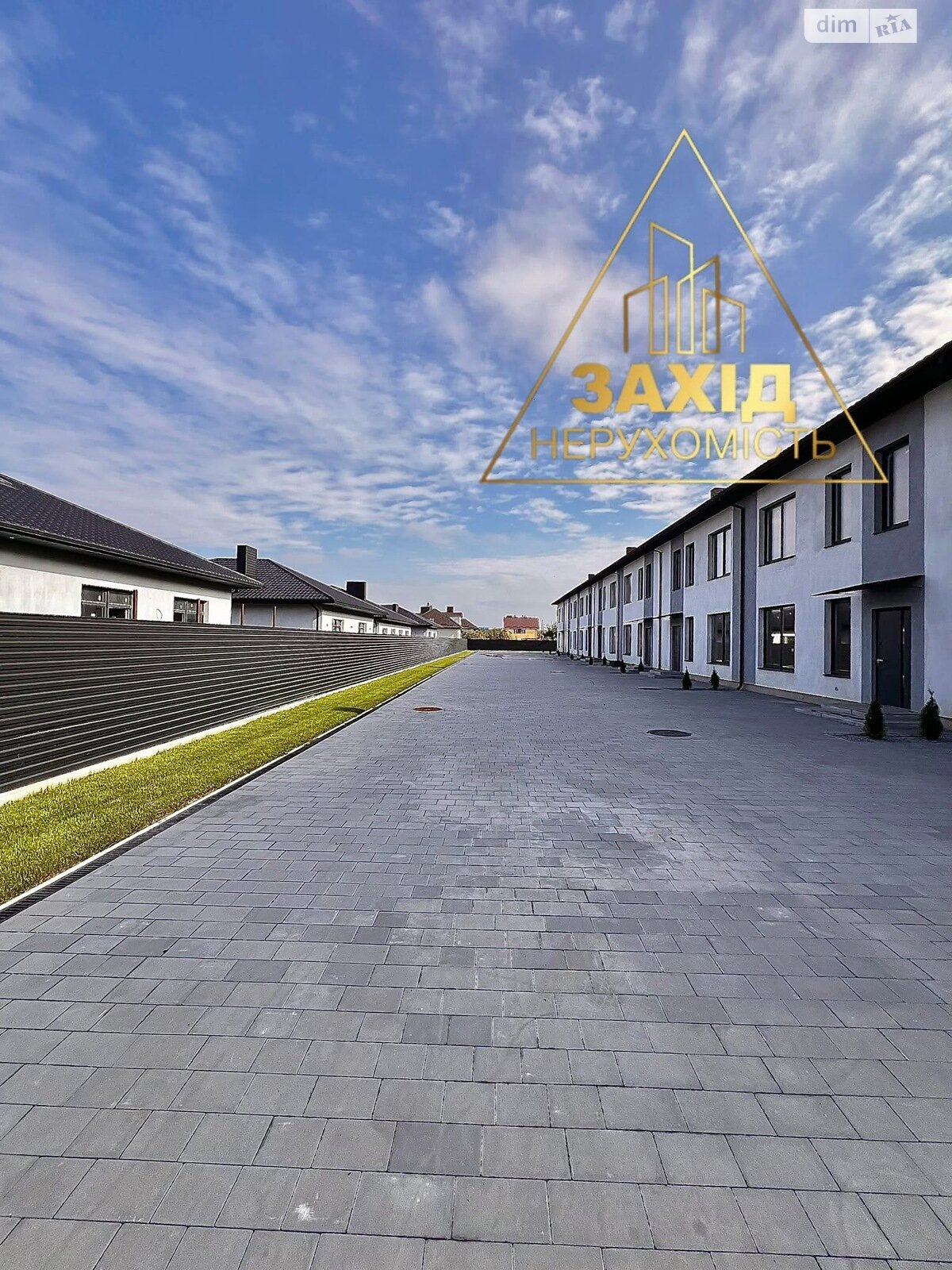 двухэтажный таунхаус, 93 кв. м, кирпич. Продажа в Луцке район ГПЗ фото 1 двухэтажный таунхаус, 93 кв. м, кирпич. Продажа в Луцке район ГПЗ фото 1