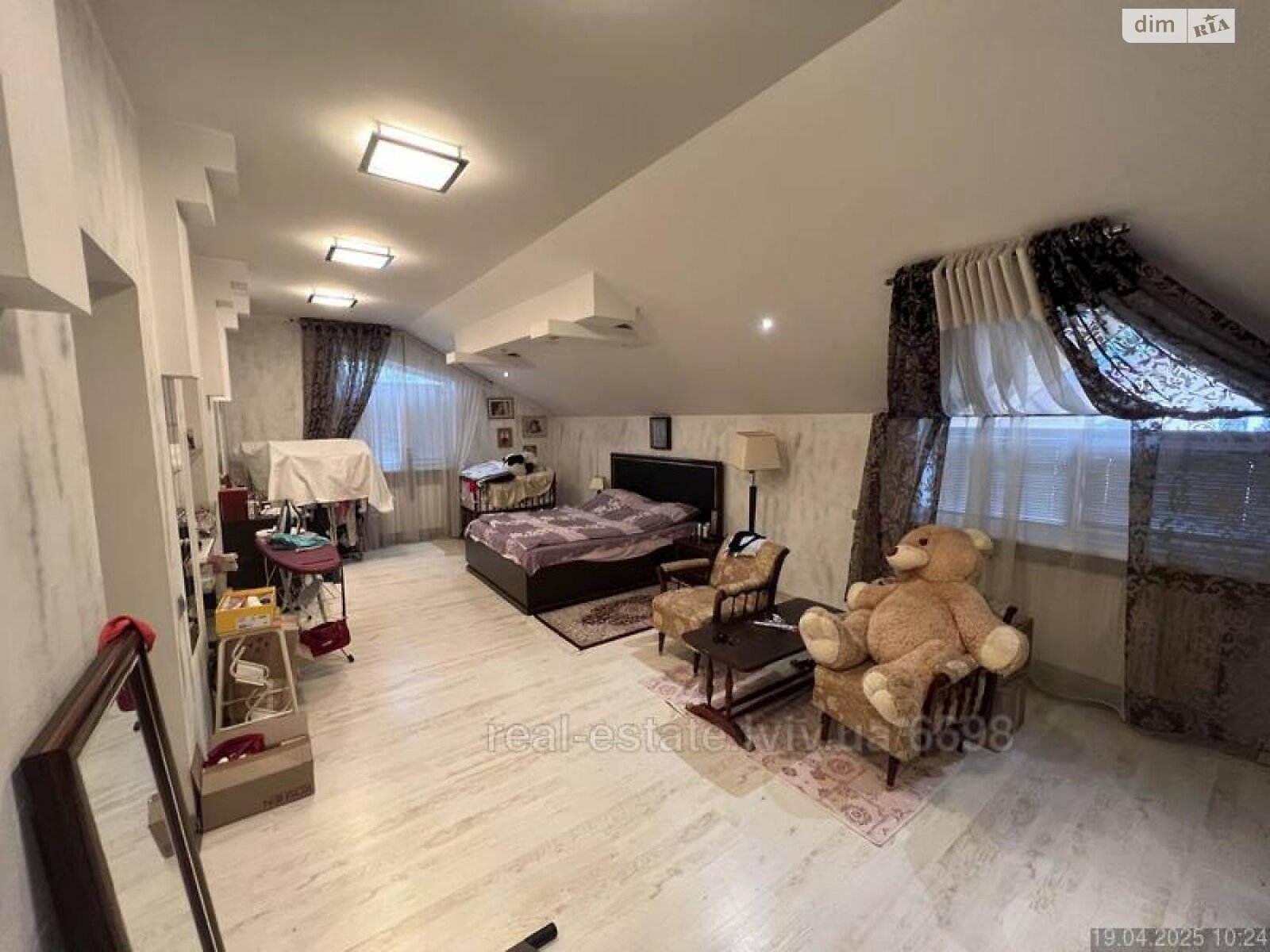 трехэтажный таунхаус, 230 кв. м, кирпич. Продажа в Львове район Франковский фото 1 трехэтажный таунхаус, 230 кв. м, кирпич. Продажа в Львове район Франковский фото 1