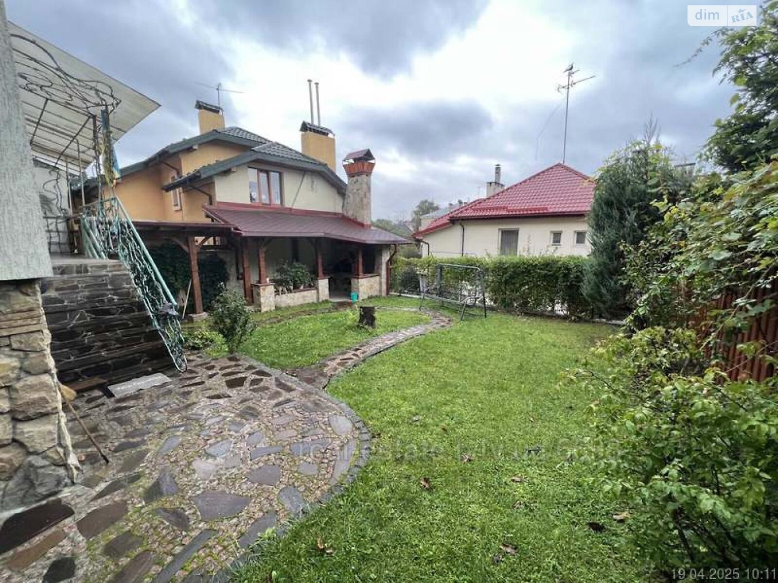 трехэтажный таунхаус, 230 кв. м, кирпич. Продажа в Львове район Франковский фото 1 трехэтажный таунхаус, 230 кв. м, кирпич. Продажа в Львове район Франковский фото 1