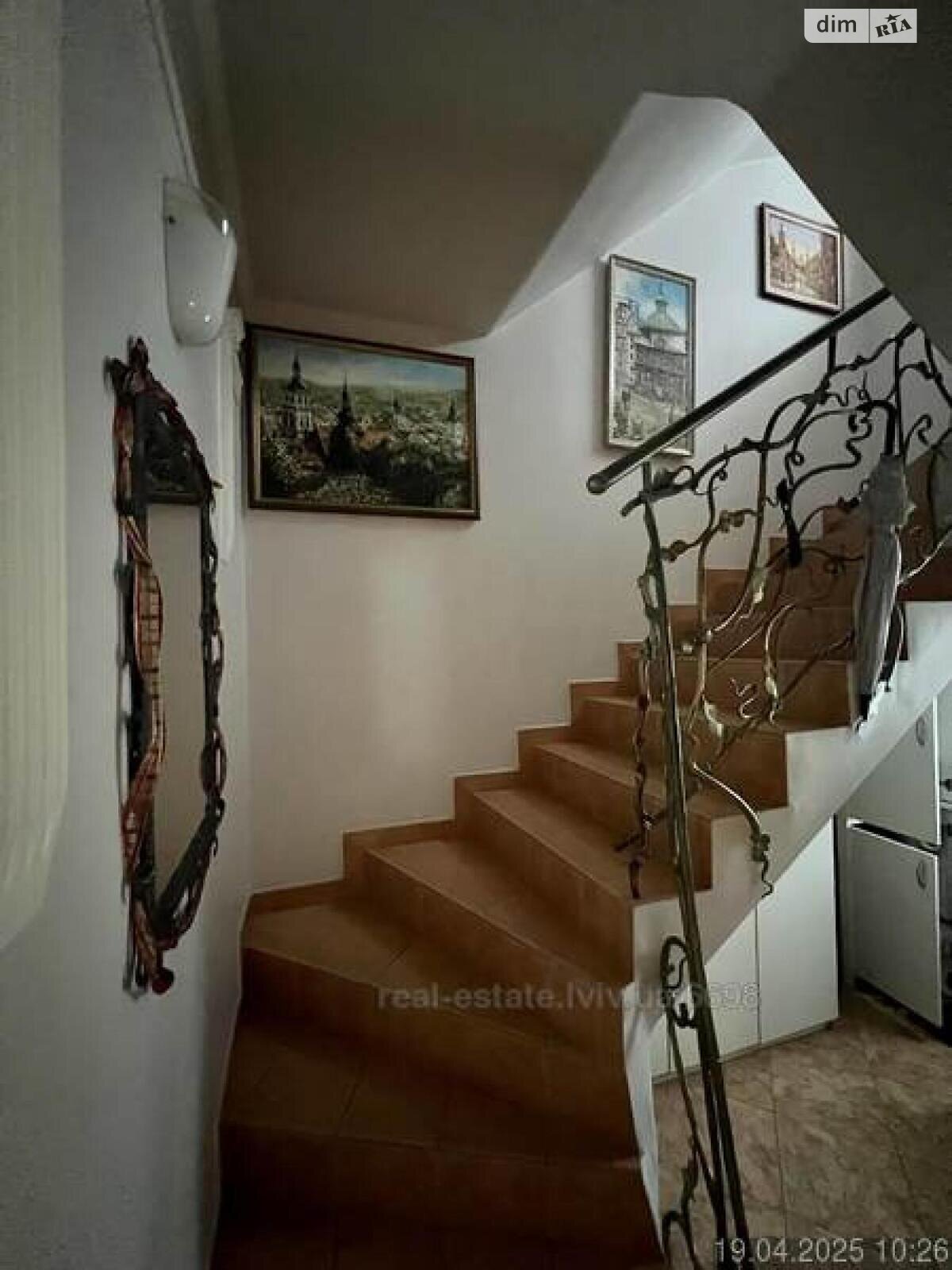 трехэтажный таунхаус, 230 кв. м, кирпич. Продажа в Львове район Франковский фото 1 трехэтажный таунхаус, 230 кв. м, кирпич. Продажа в Львове район Франковский фото 1