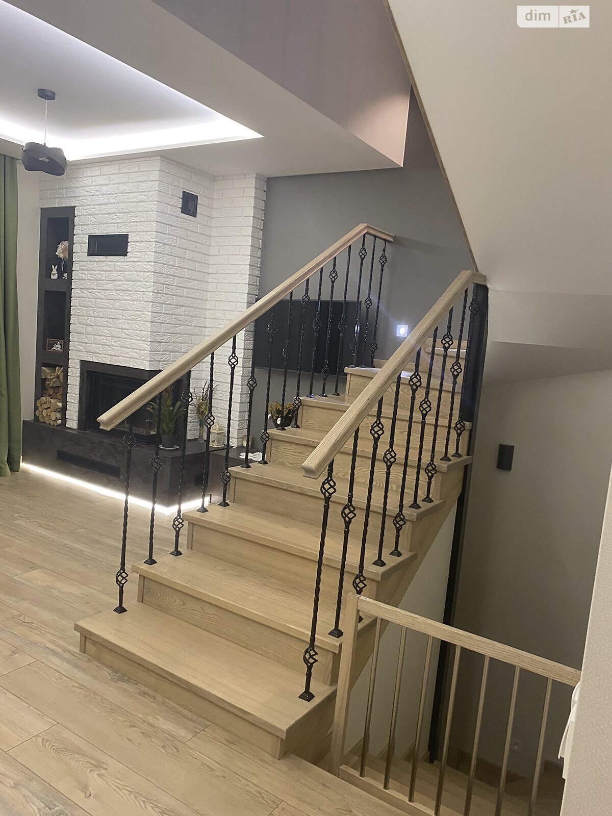 триповерховий таунхаус, 155 кв. м, газобетон. Продаж в Львові, район Сихівський фото 1 триповерховий таунхаус, 155 кв. м, газобетон. Продаж в Львові, район Сихівський фото 1