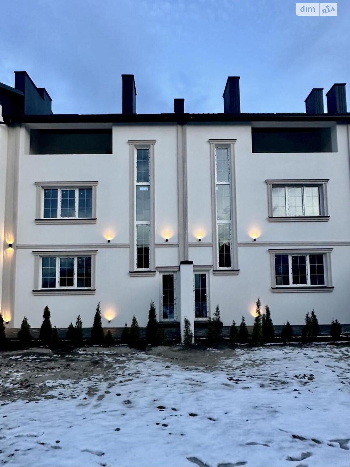 триповерховий таунхаус, 138 кв. м, цегла. Продаж в Львові, район Залізничний фото 1 триповерховий таунхаус, 138 кв. м, цегла. Продаж в Львові, район Залізничний фото 1