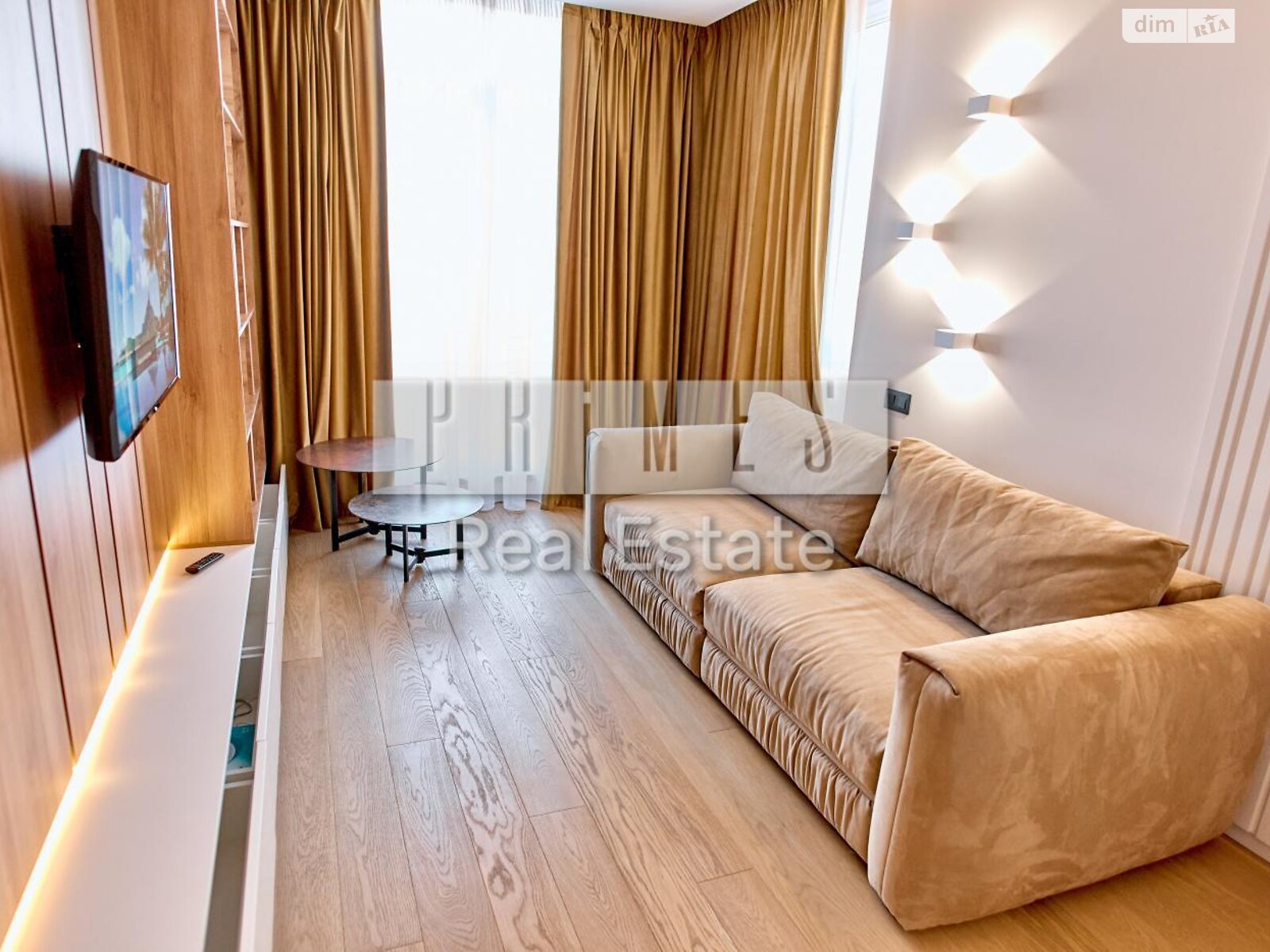 двухэтажный таунхаус, 129.2 кв. м, кирпич. Продажа в Малой Александровке фото 1 двухэтажный таунхаус, 129.2 кв. м, кирпич. Продажа в Малой Александровке фото 1