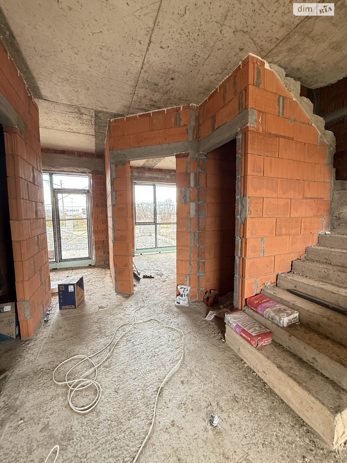 двоповерховий таунхаус, 140 кв. м, цегла. Продаж у Минаї фото 1